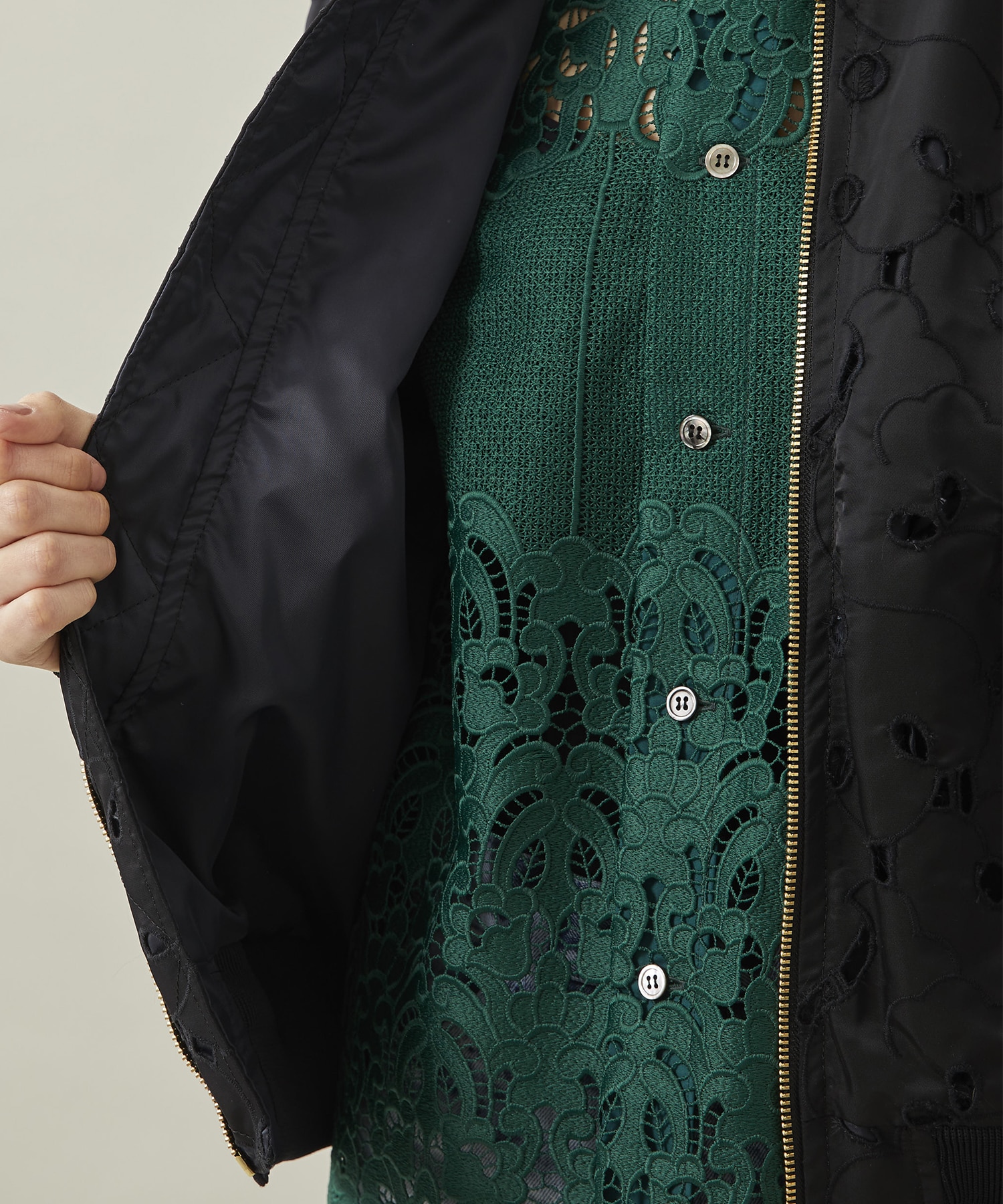 Nylon twill embroidery blouson｜STUDIOUS