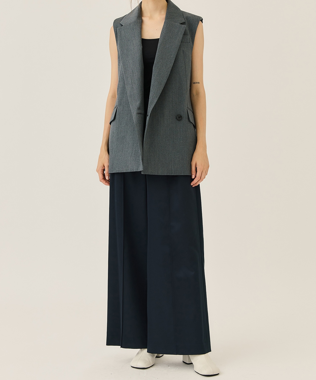 Front Tuck Wide Pants(36 NAVY): IIROT: WOMENS｜ STUDIOUS ONLINE ...