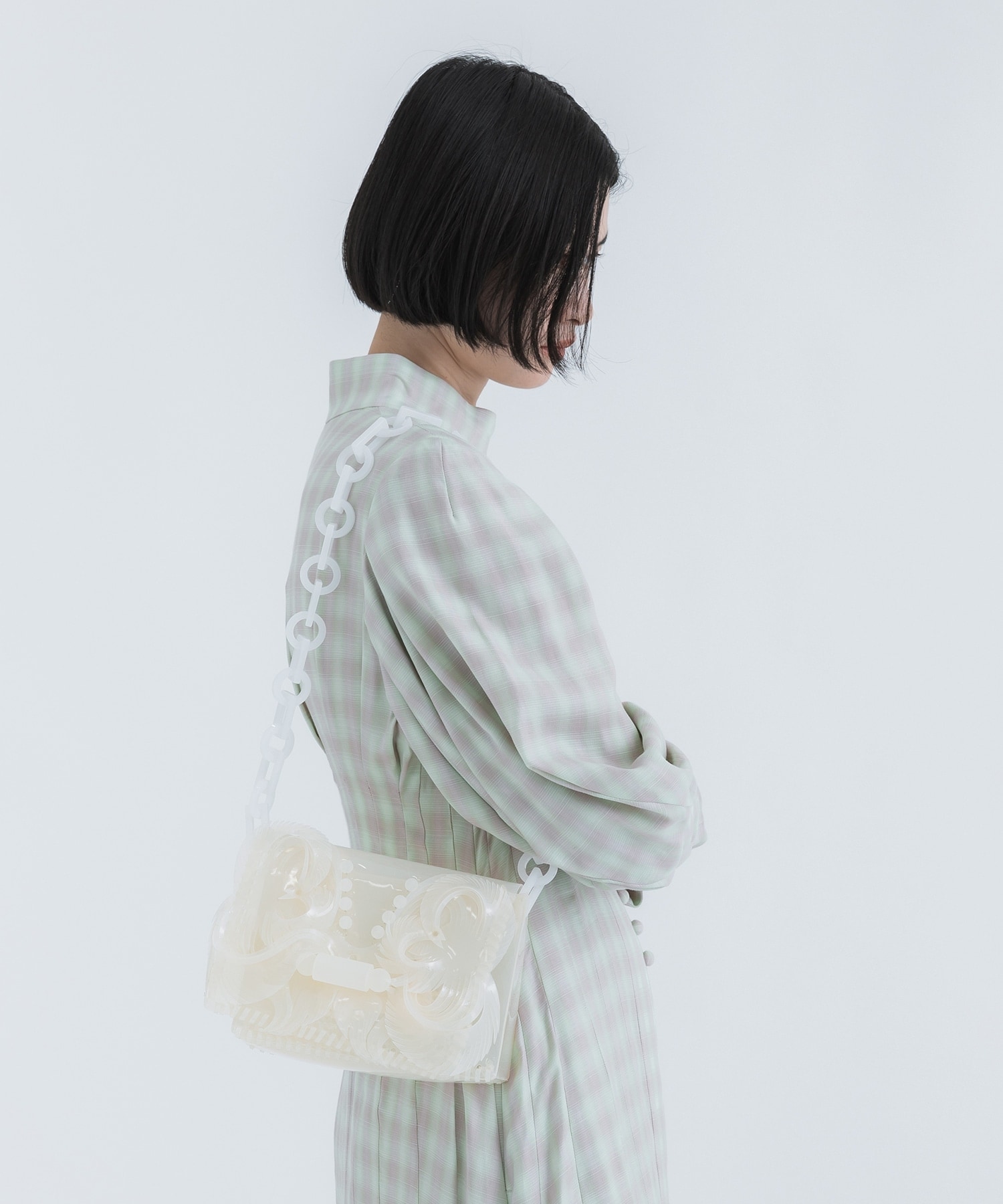 Transparent Sculptural Mini Chain Bag(FREE WHITE): Mame Kurogouchi