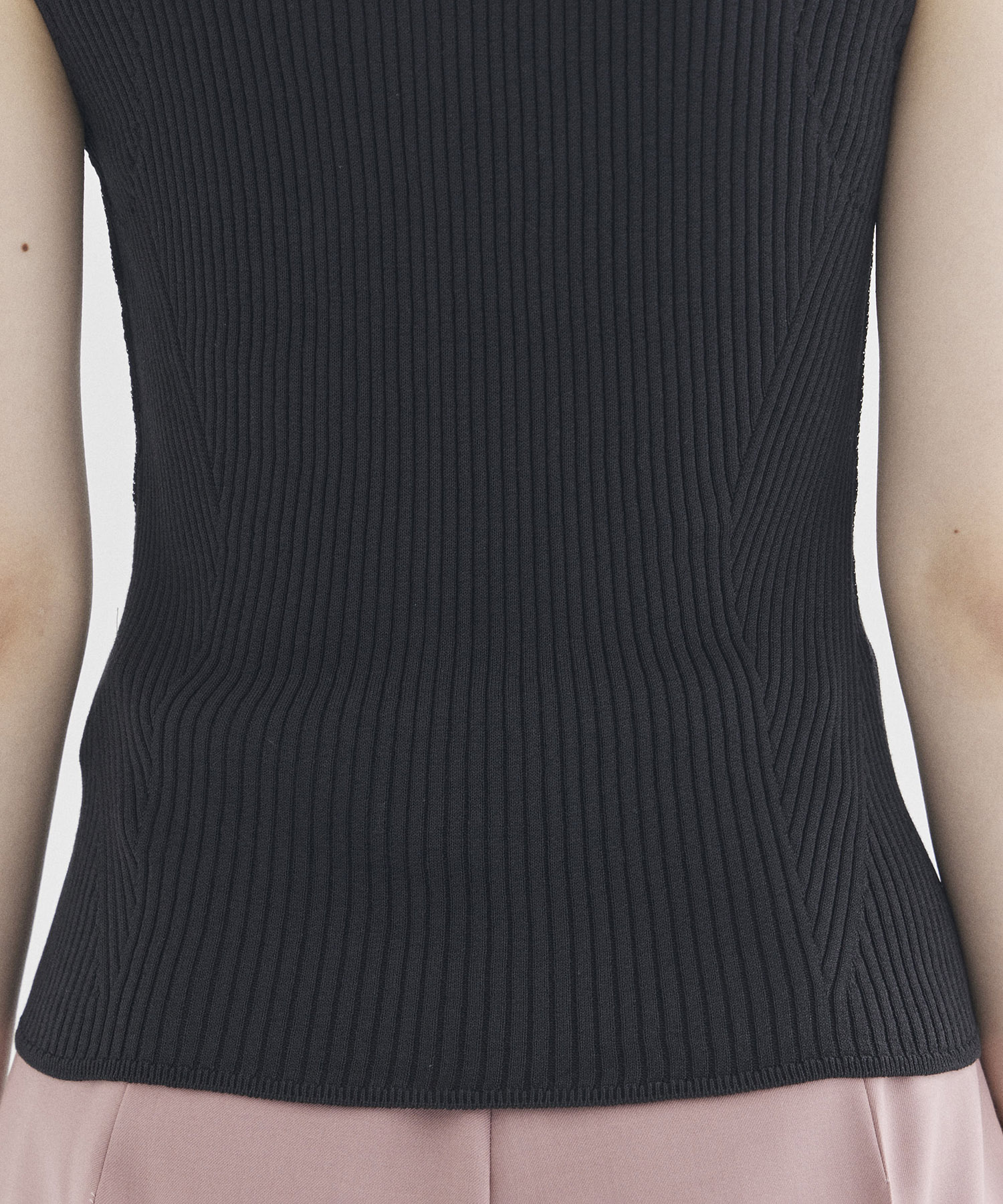 V-Neck Rib Knit Top STUDIOUS