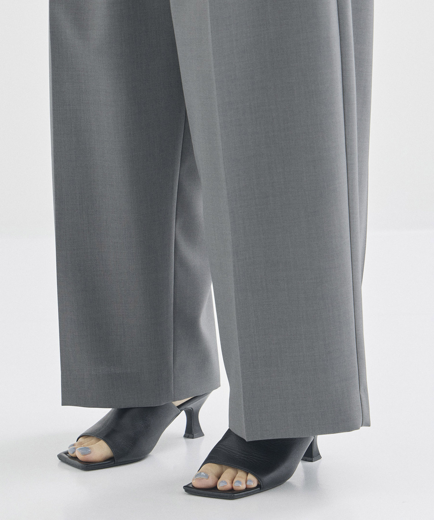 Asymmetric Front Trousers STUDIOUS