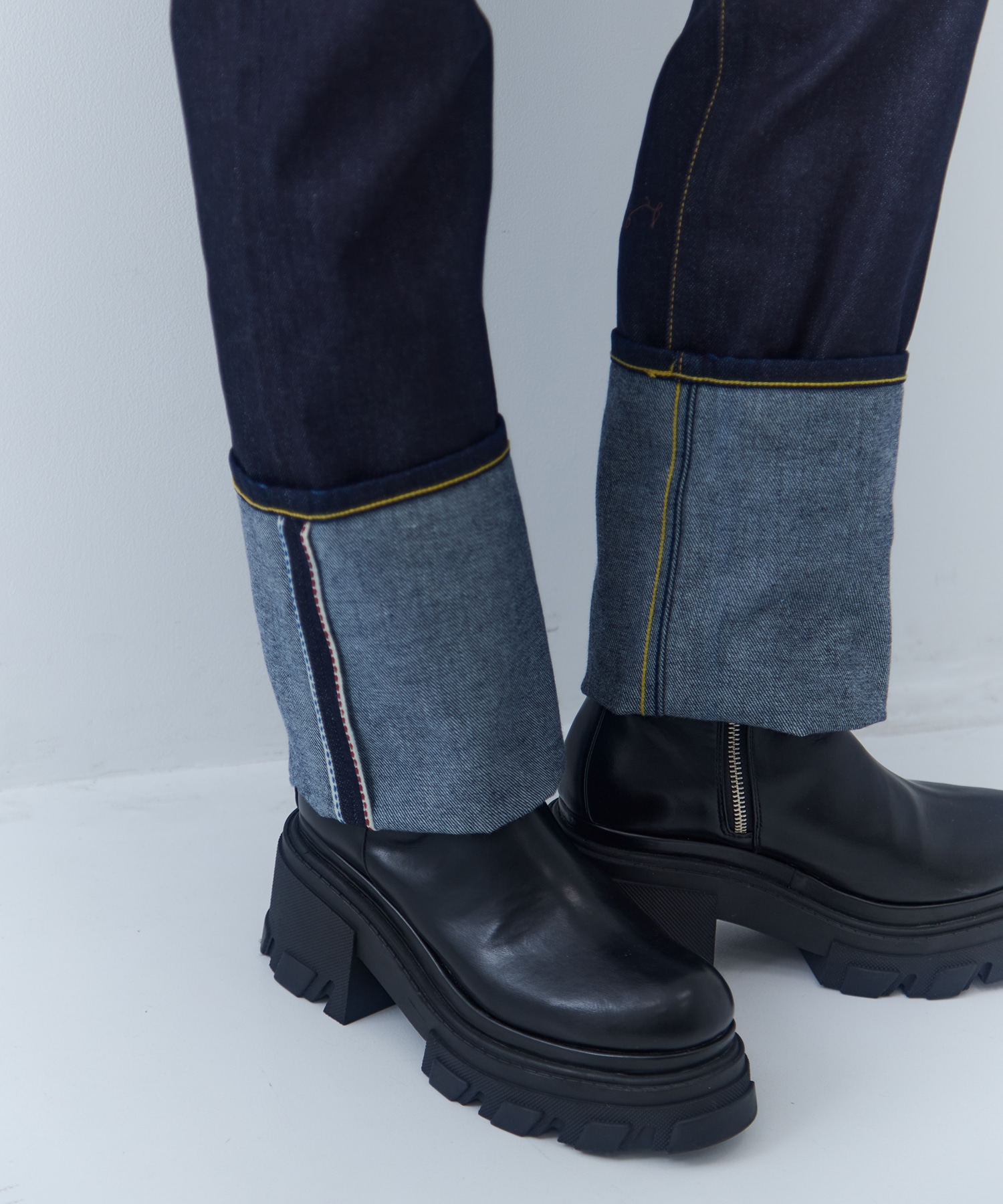 selvedge denim woman fits beautiful people