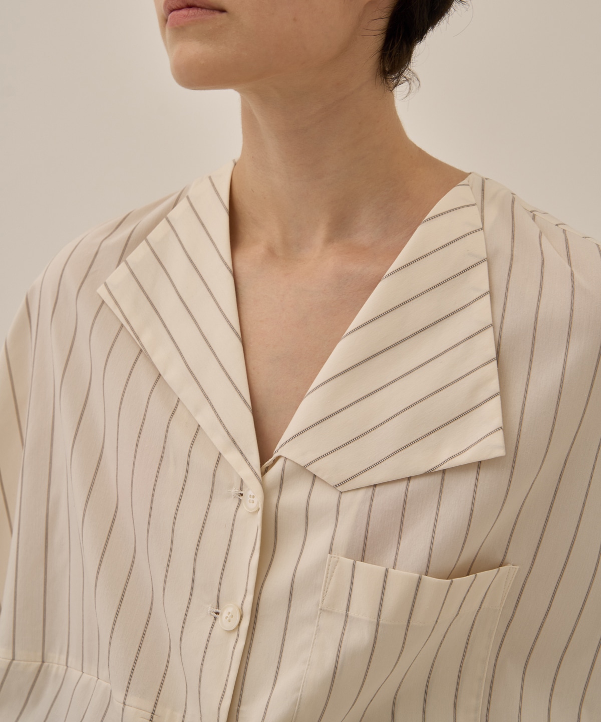 Aura Stripe shirt AKIRANAKA