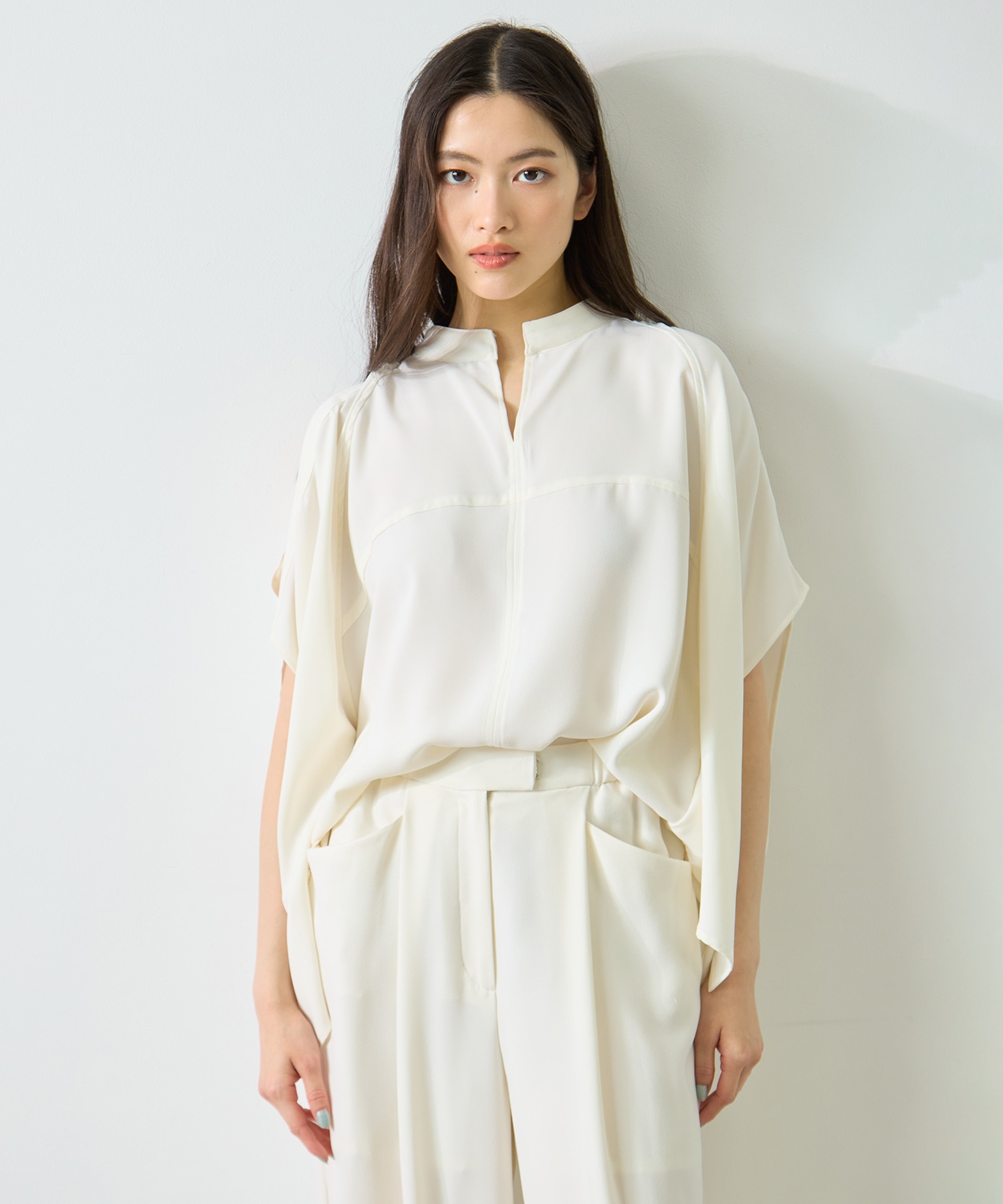 BACK SATIN DRAPE BLOUSE(FREE WHITE): STUDIOUS: WOMENS｜ STUDIOUS