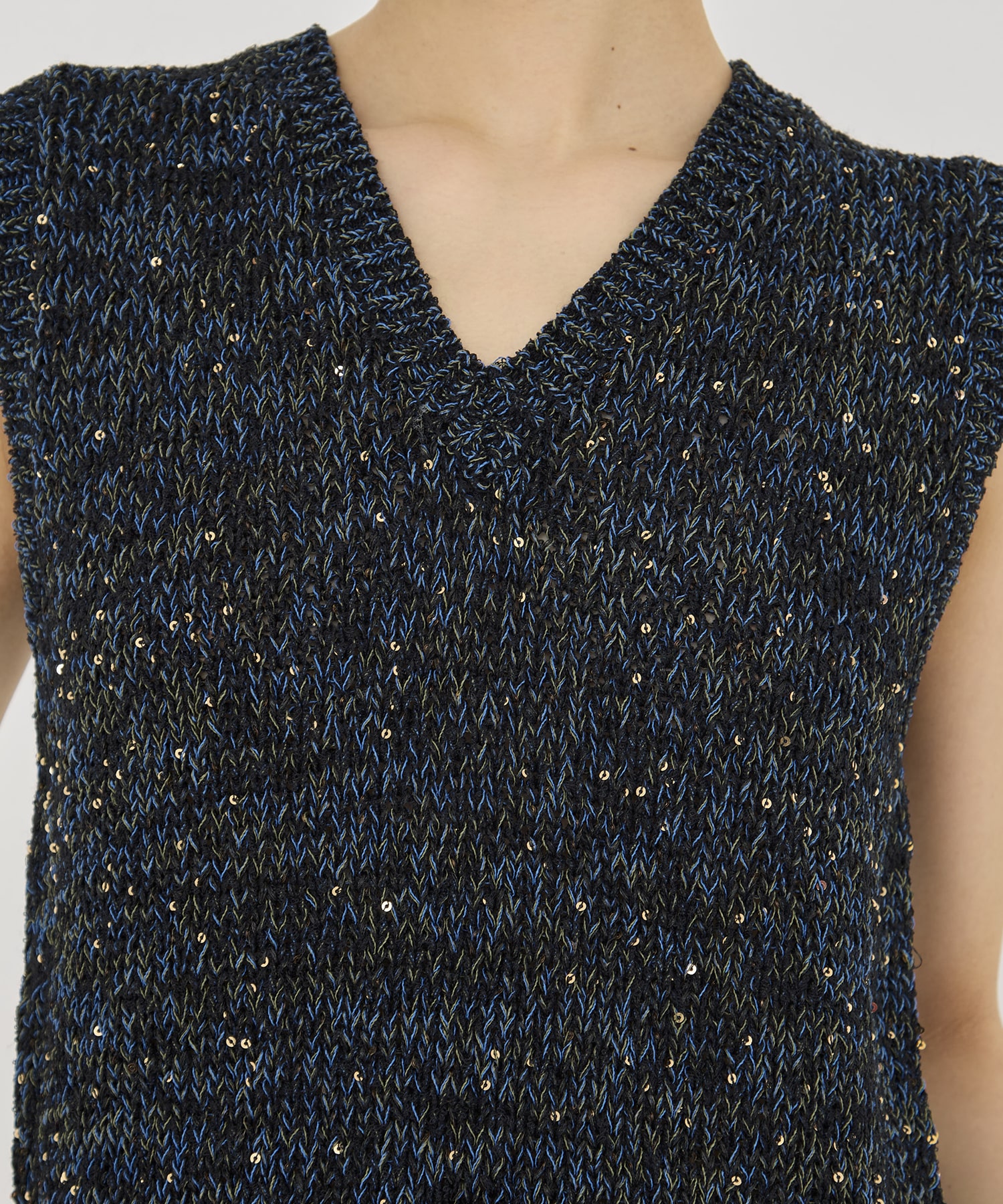 Lila Sequinned knit pullover AKIRANAKA