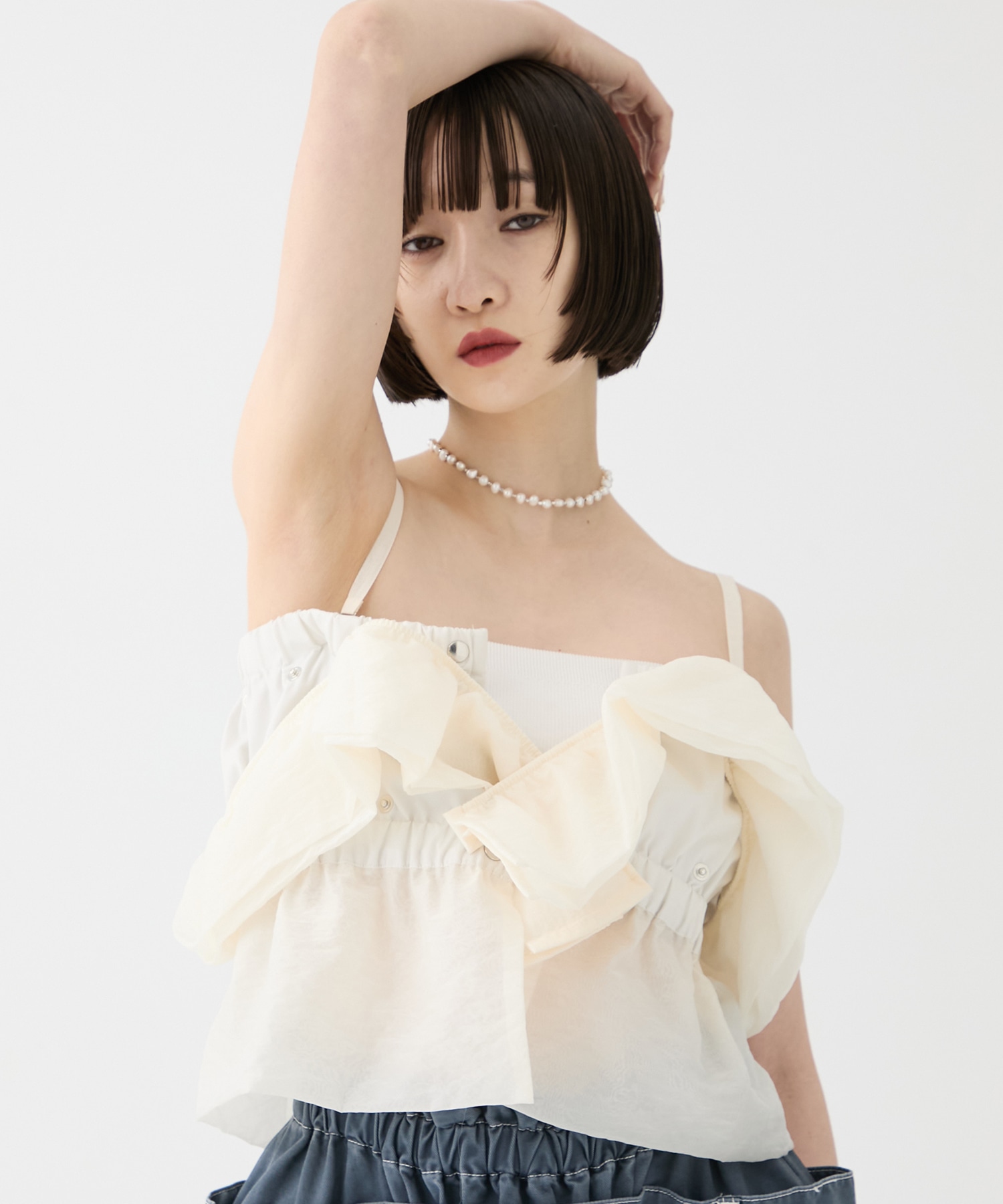 別注frower frill vest HOUGA
