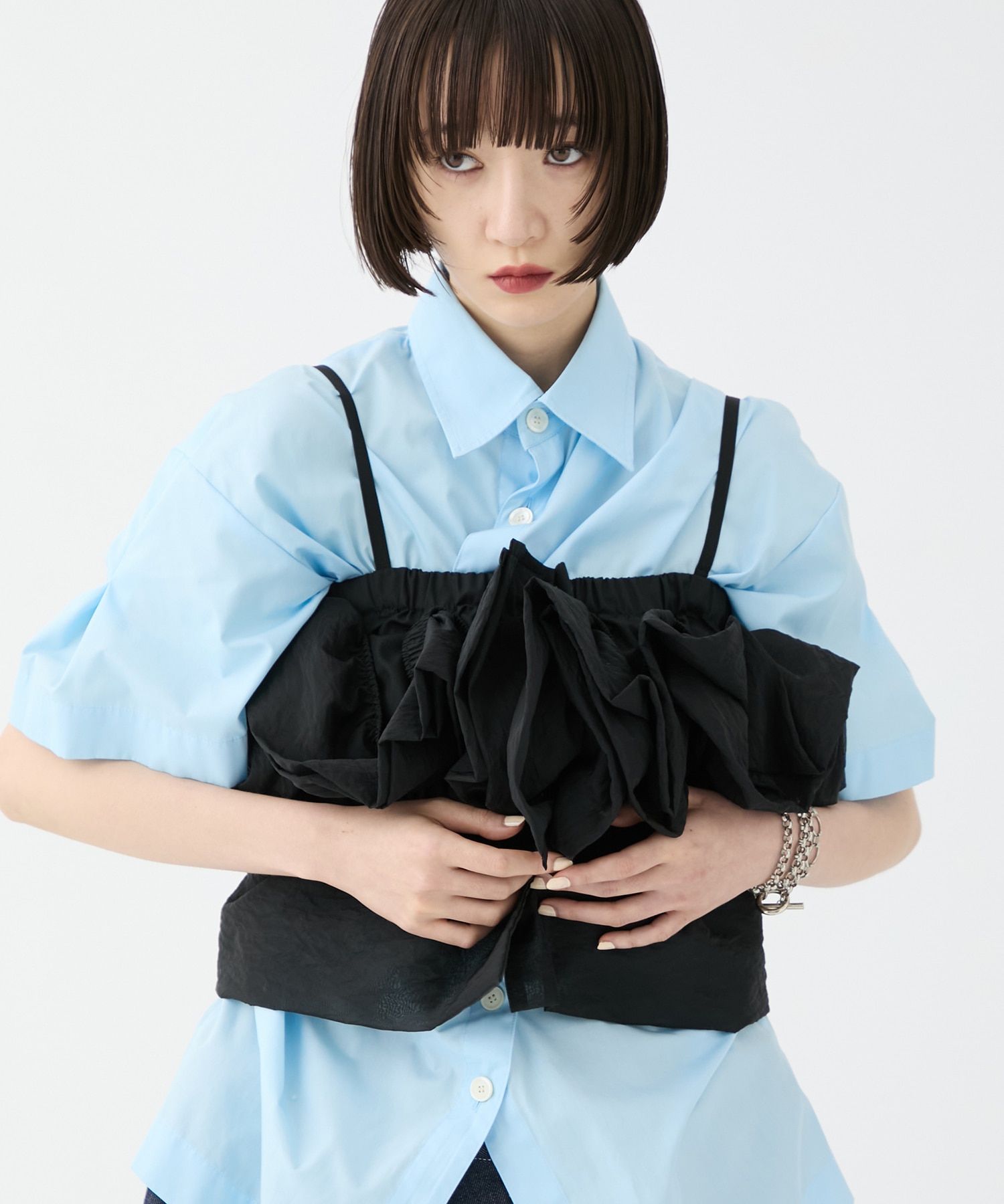 別注frower frill vest HOUGA
