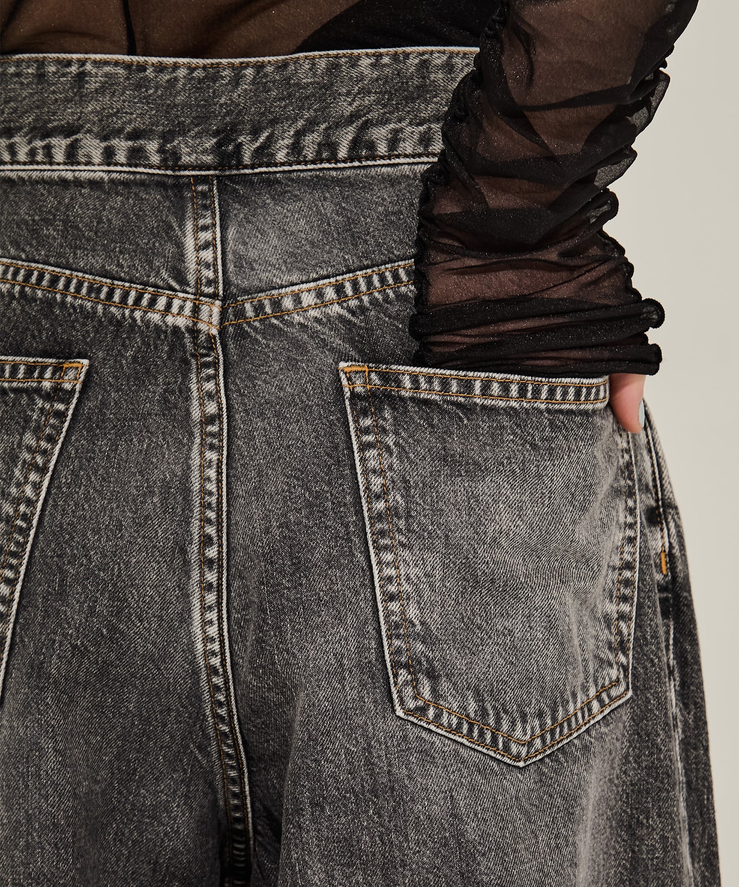WASHED DENIM WIDE PANTS (SHORT LENGTH) JOHN LAWRENCE SULLIVAN