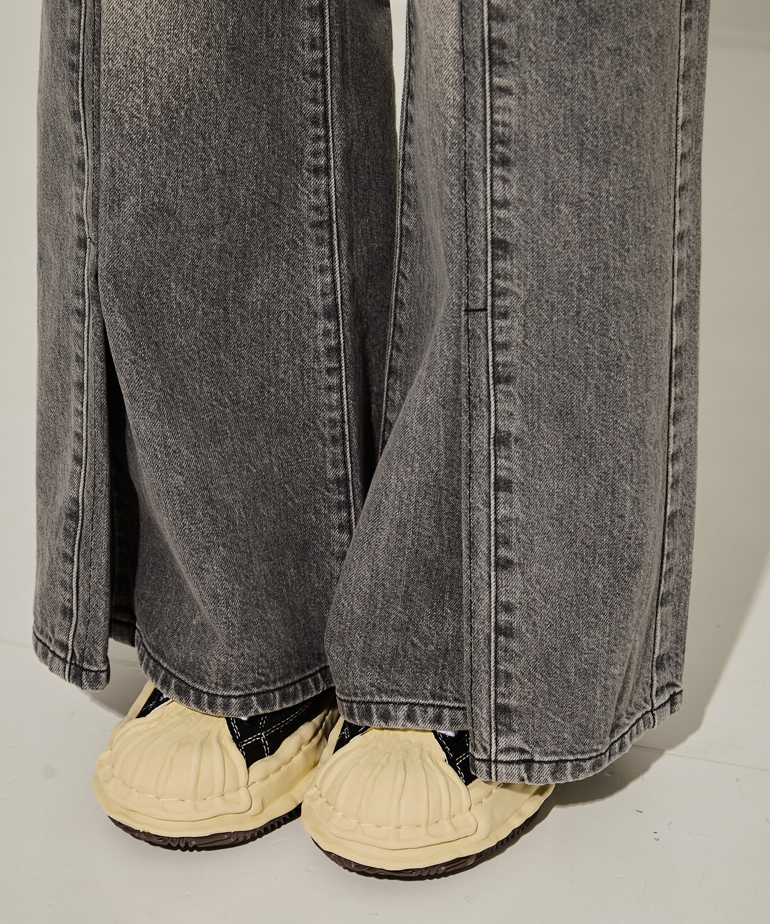 Side Folded Jeans STUDIOUS