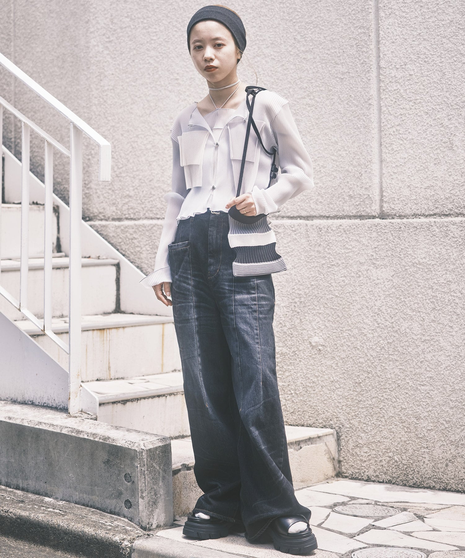 Tucked Wide Leg Jeans STUDIOUS