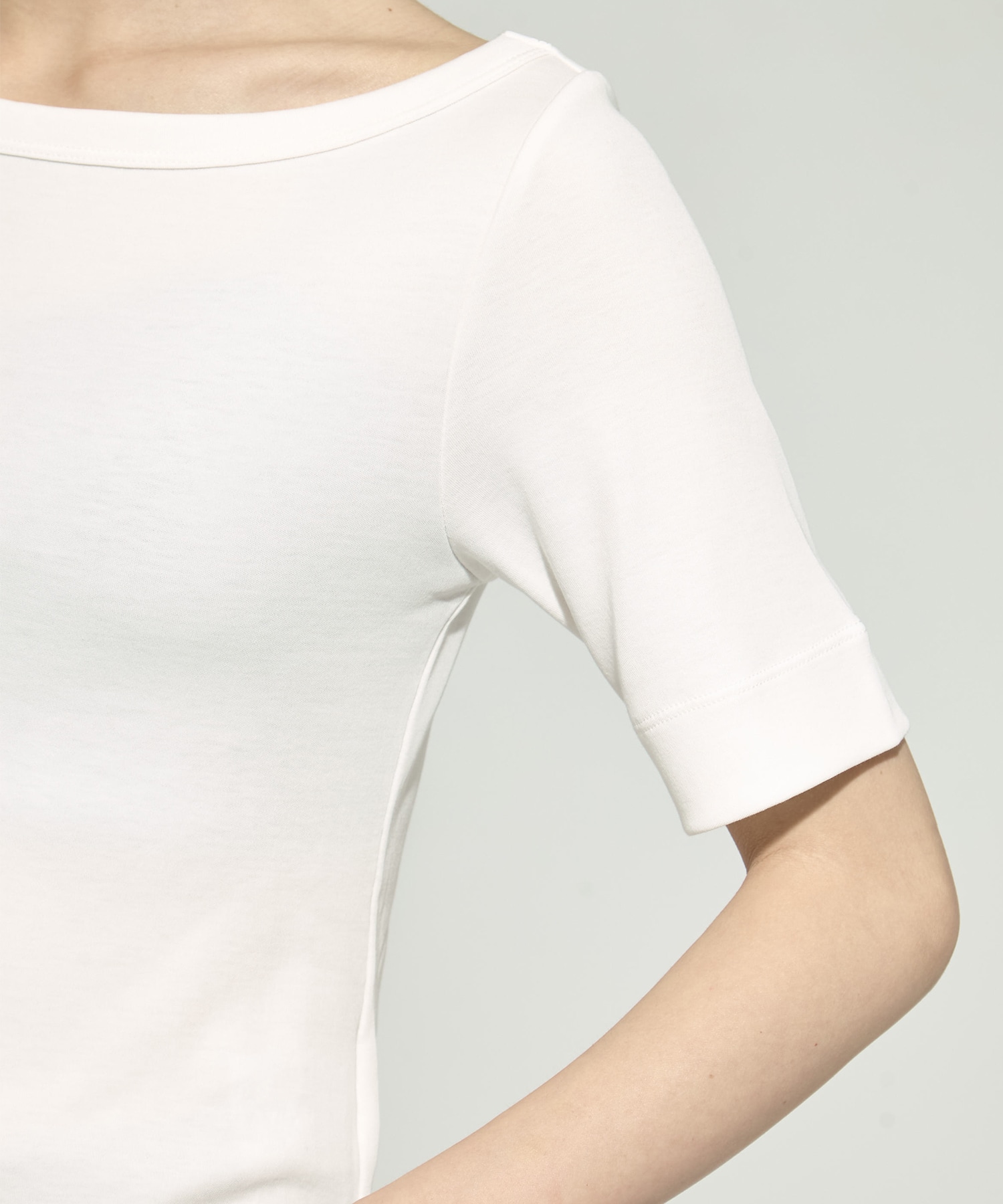 Luxury Smooth Boat Neck Tee STUDIOUS