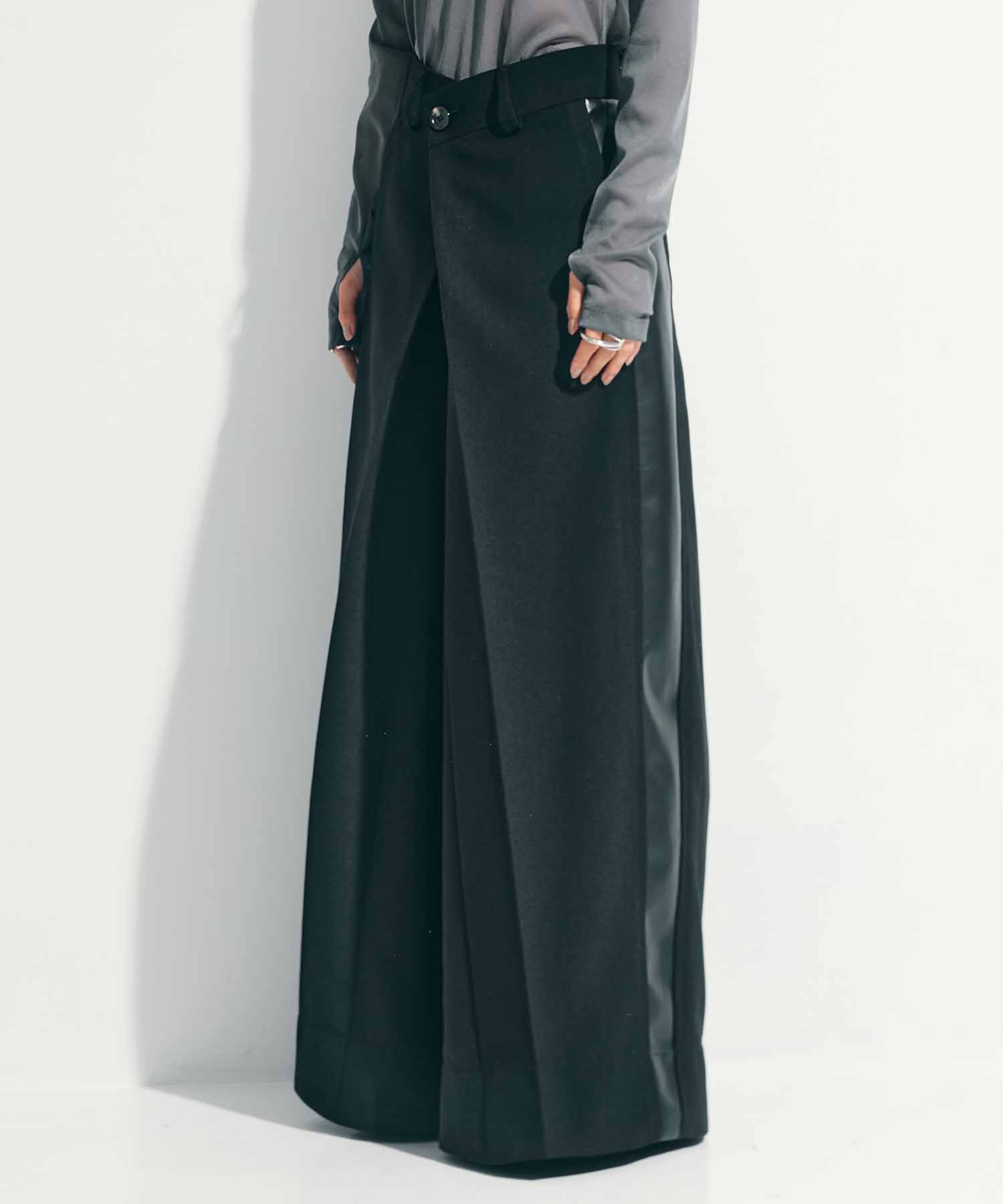 Side Leather Flare Trousers STUDIOUS