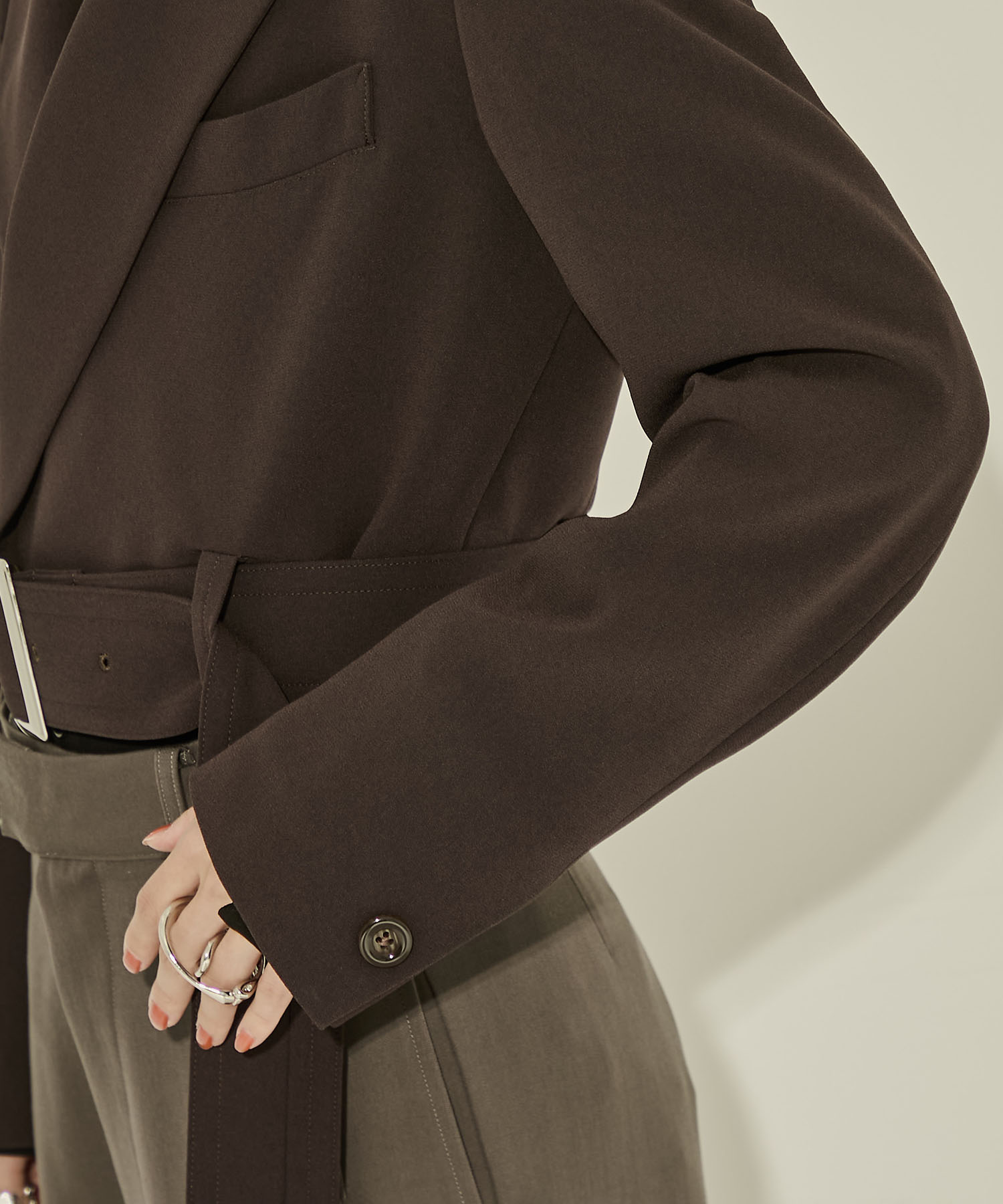 Cropped Belt JKT UJOH