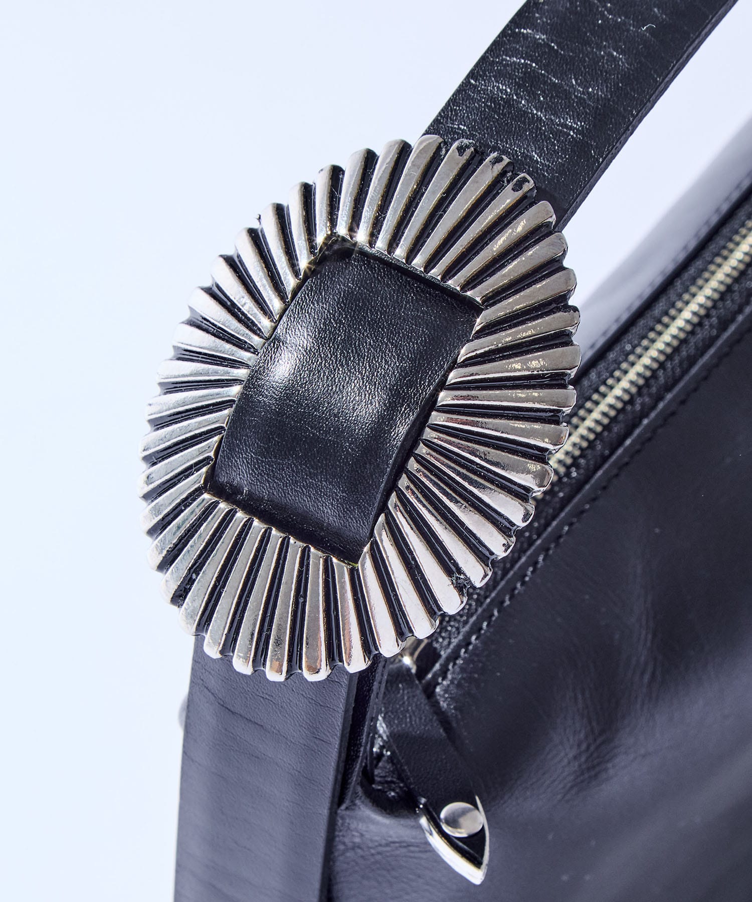 Leather mini bag(FREE BLACK): TOGA: WOMENS｜ STUDIOUS ONLINE