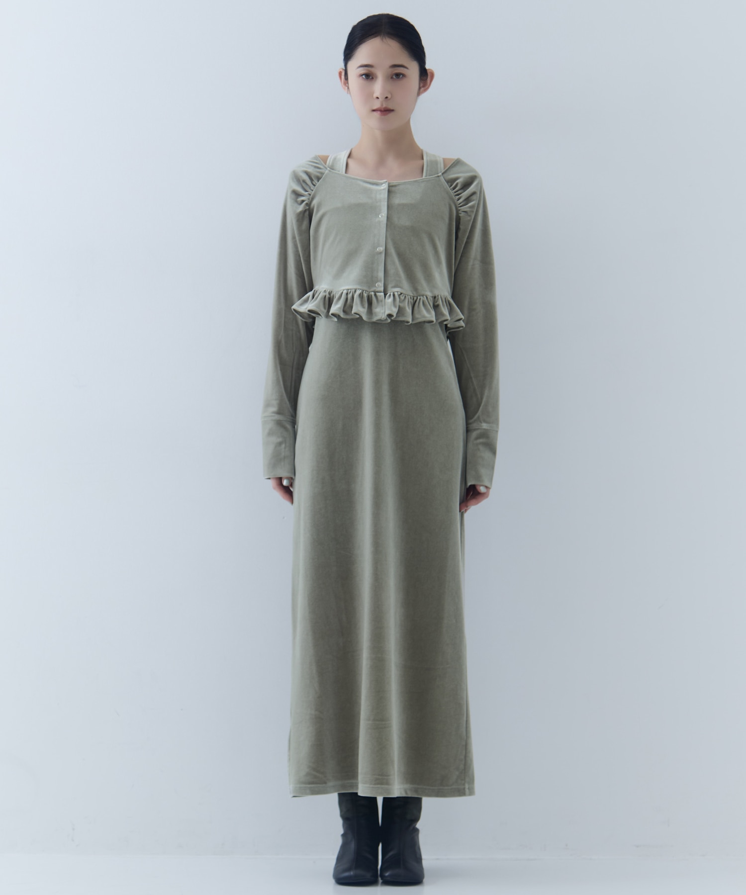 UND OFF SHOULDER VELOUR CARDIGAN SET DRESS AMERI