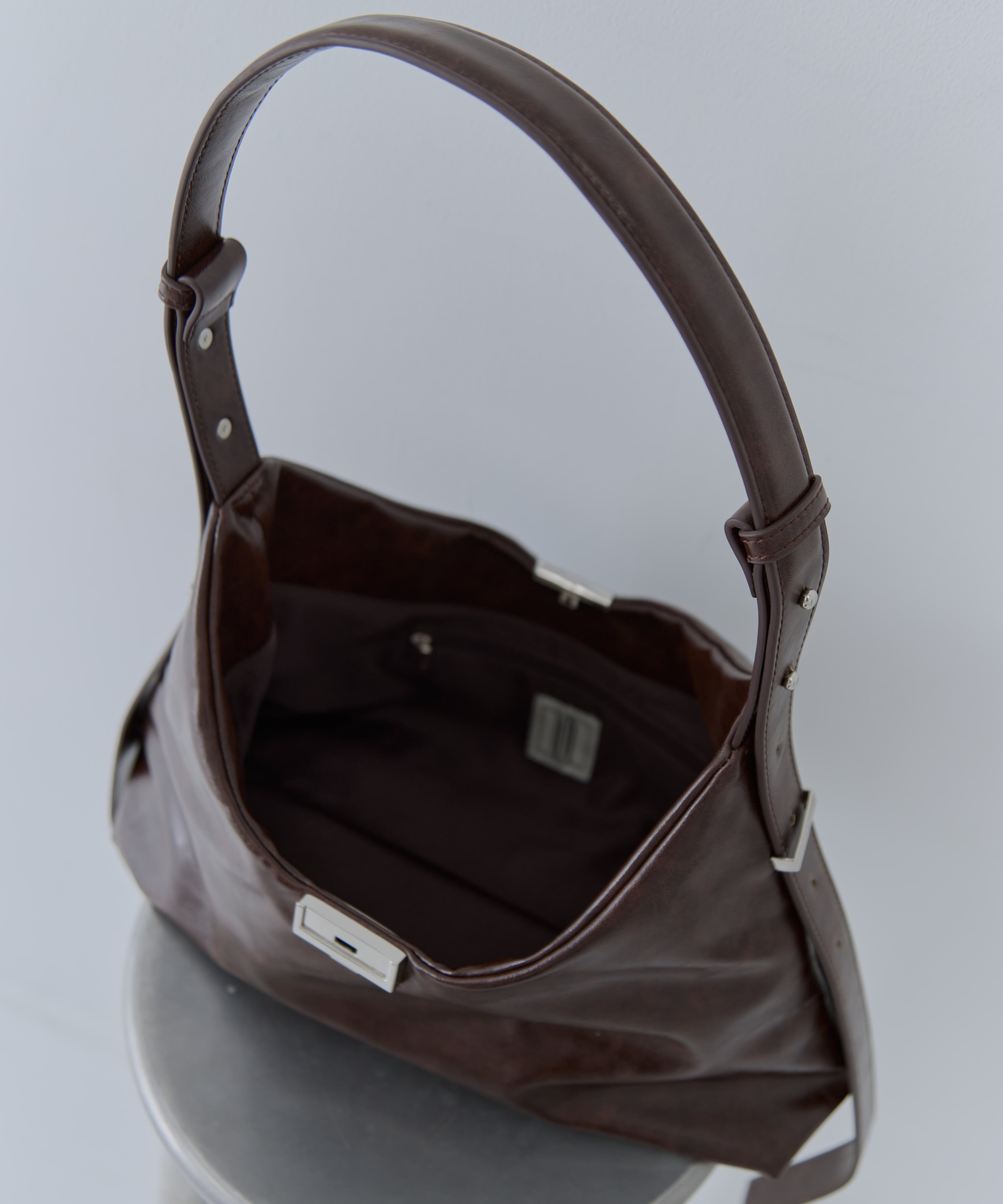 UND PARTS ACCENT ONE HANDLE BAG AMERI