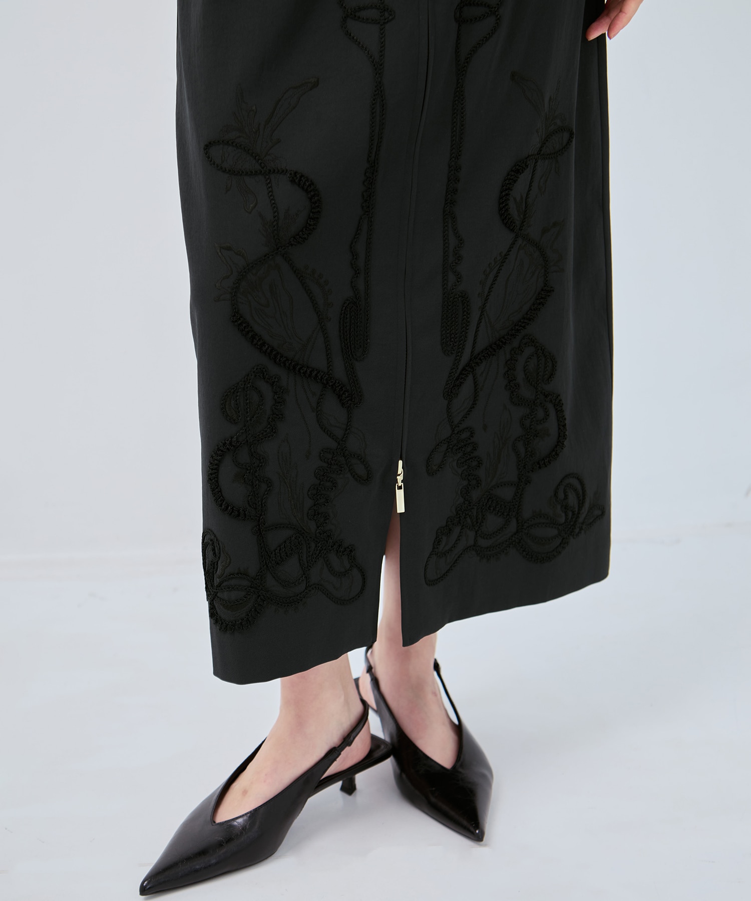 別注Cucurbita embroidered skirt MURRAL