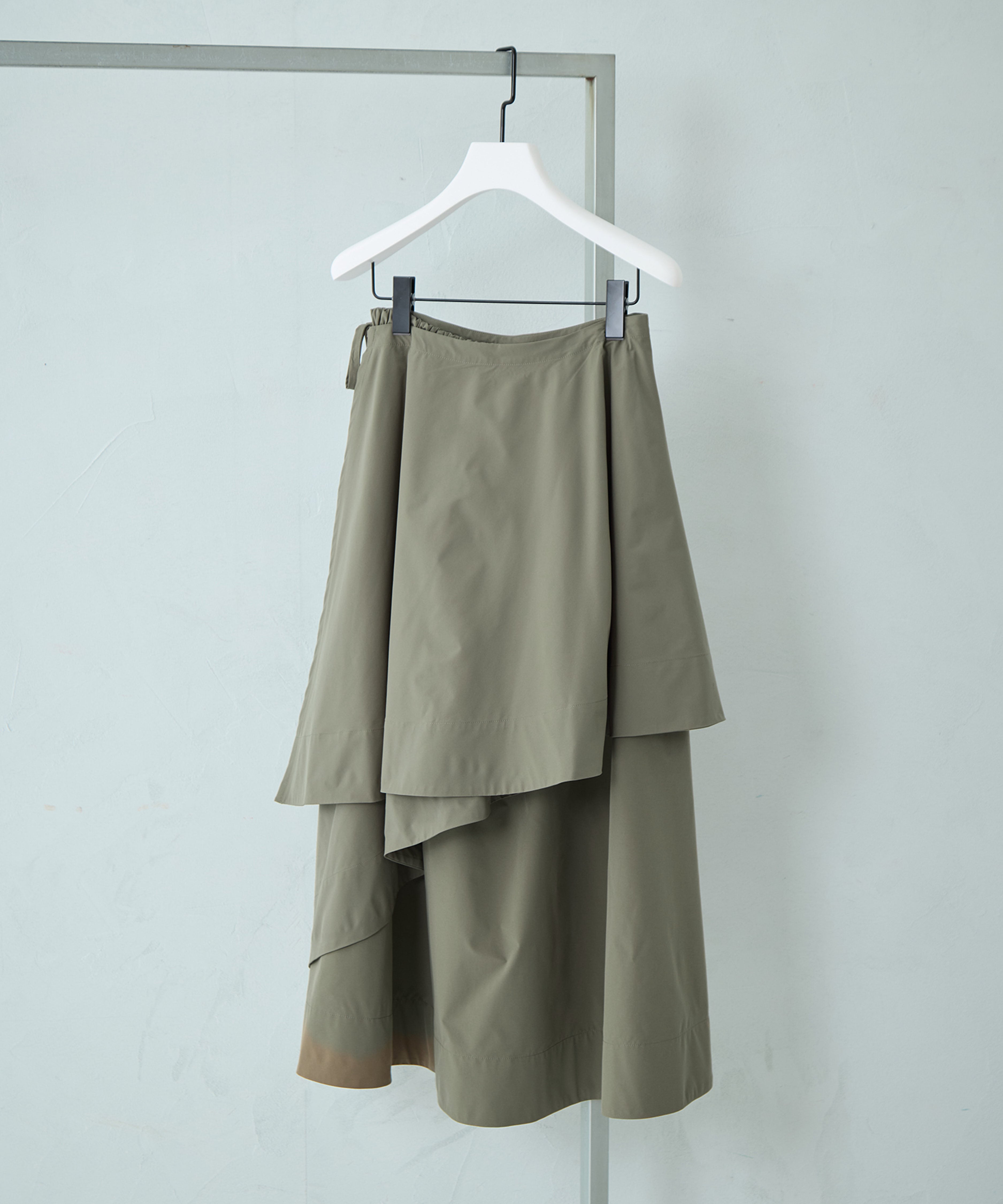 Asymmetry Wrap Layer Skirt STUDIOUS