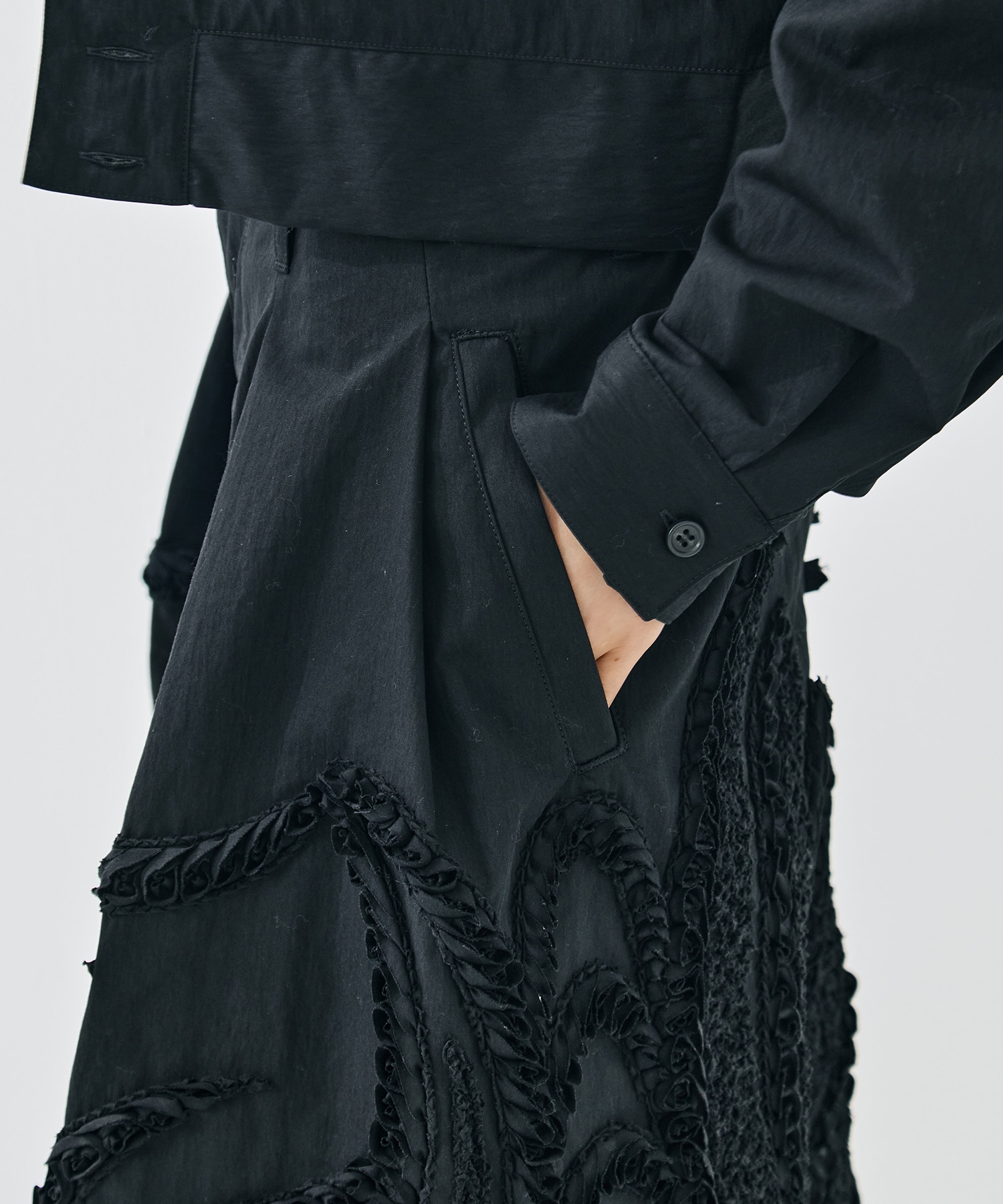 WIDE TATOO EMBROIDERY PANTS TAAKK