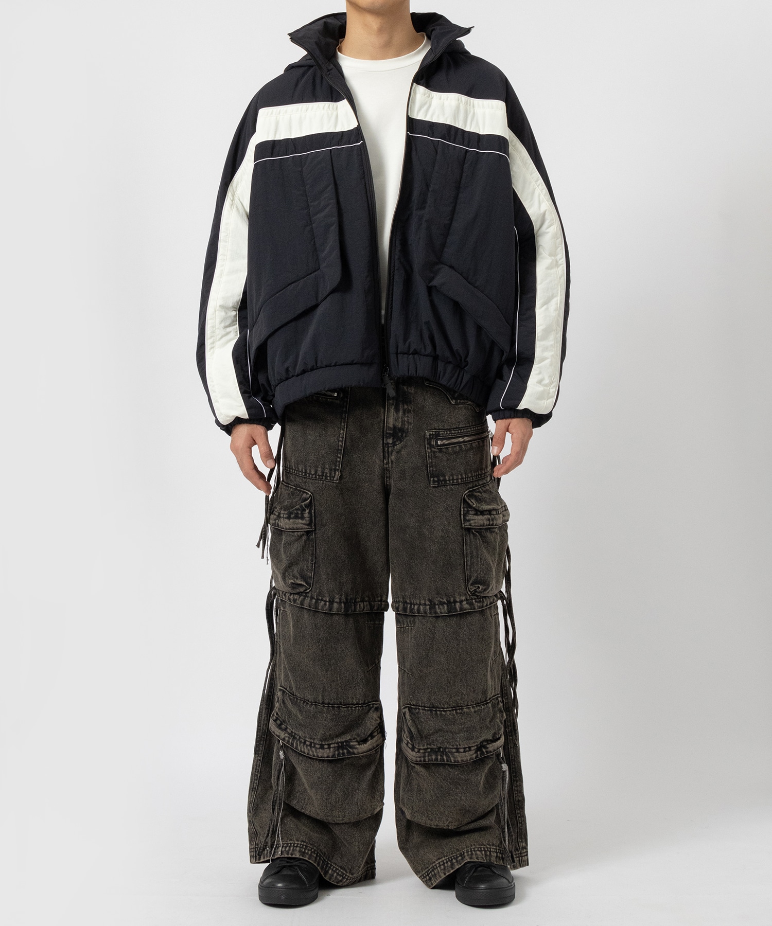 MULTI-POCKET DENIM CARGO FACCIES