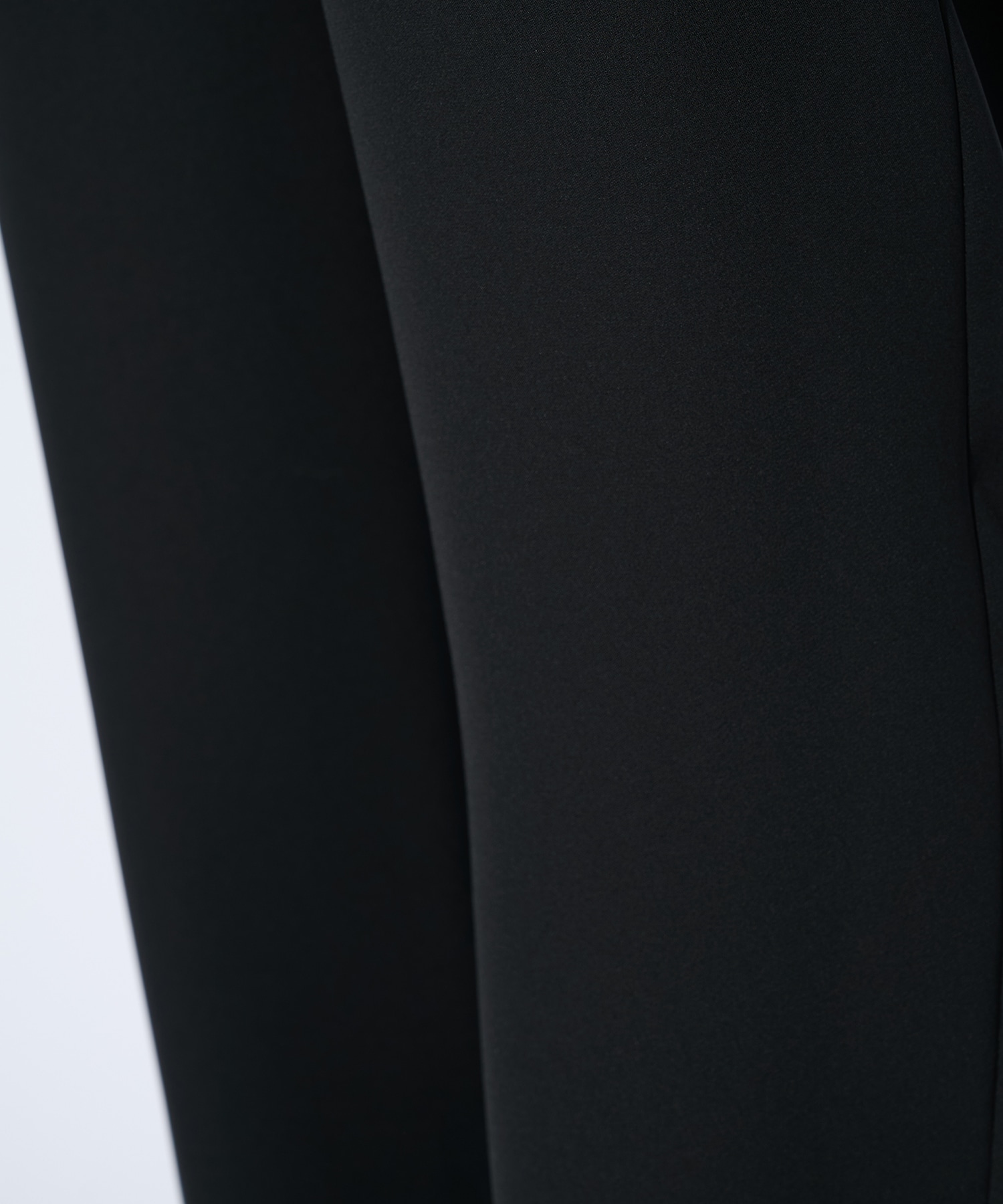 Dry Double Satin 1Tuck Pant with Long Belt CULLNI