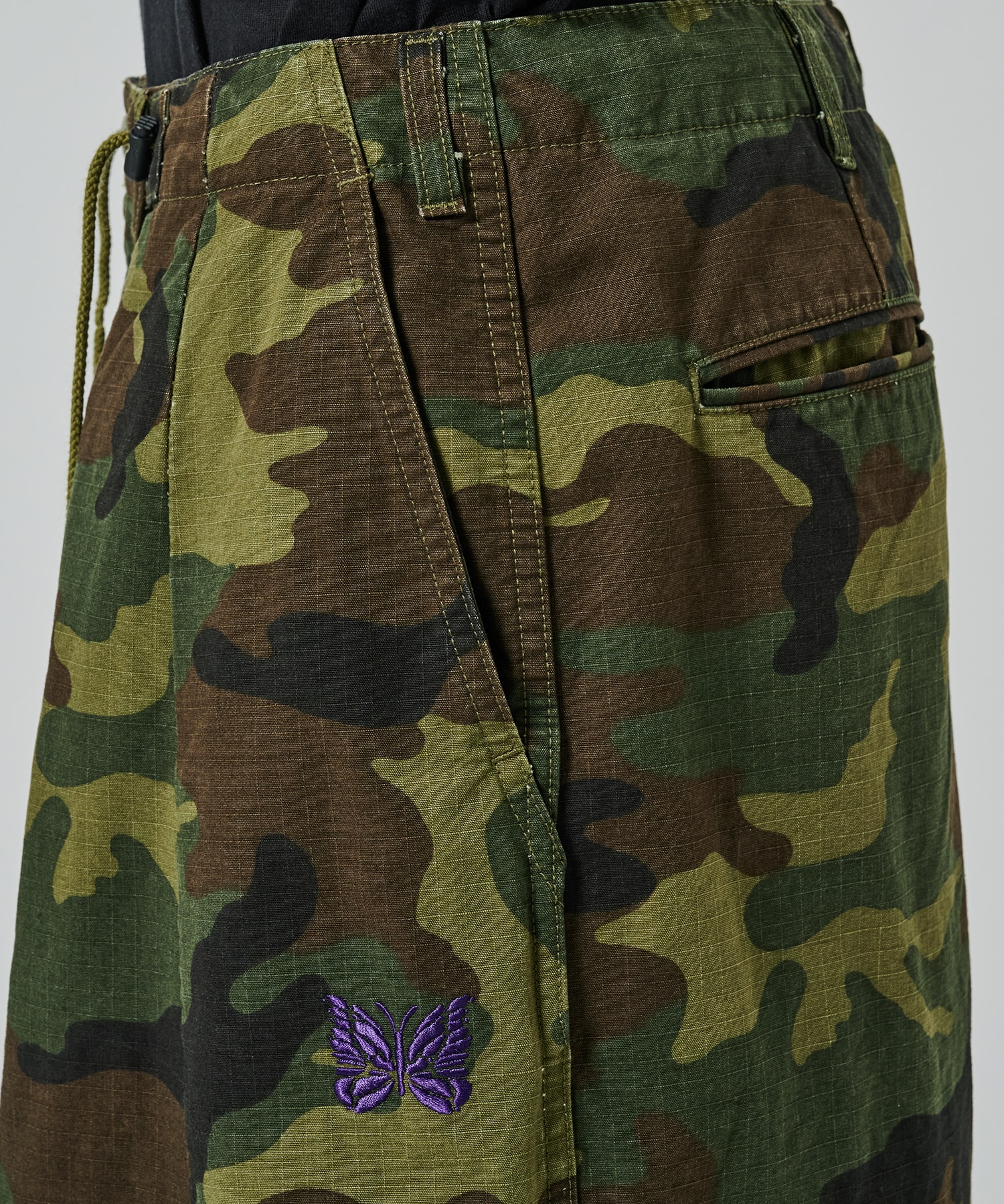 〈別注〉H.D Pant - Military Camo NEEDLES