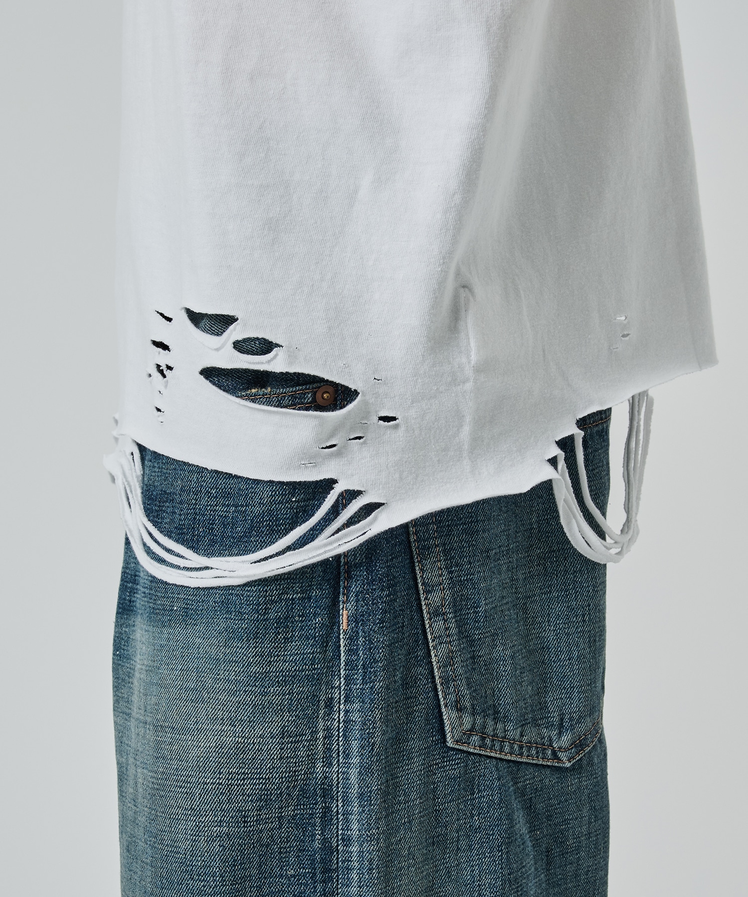 I BROKEN HEART S/S TEE DISCOVERED