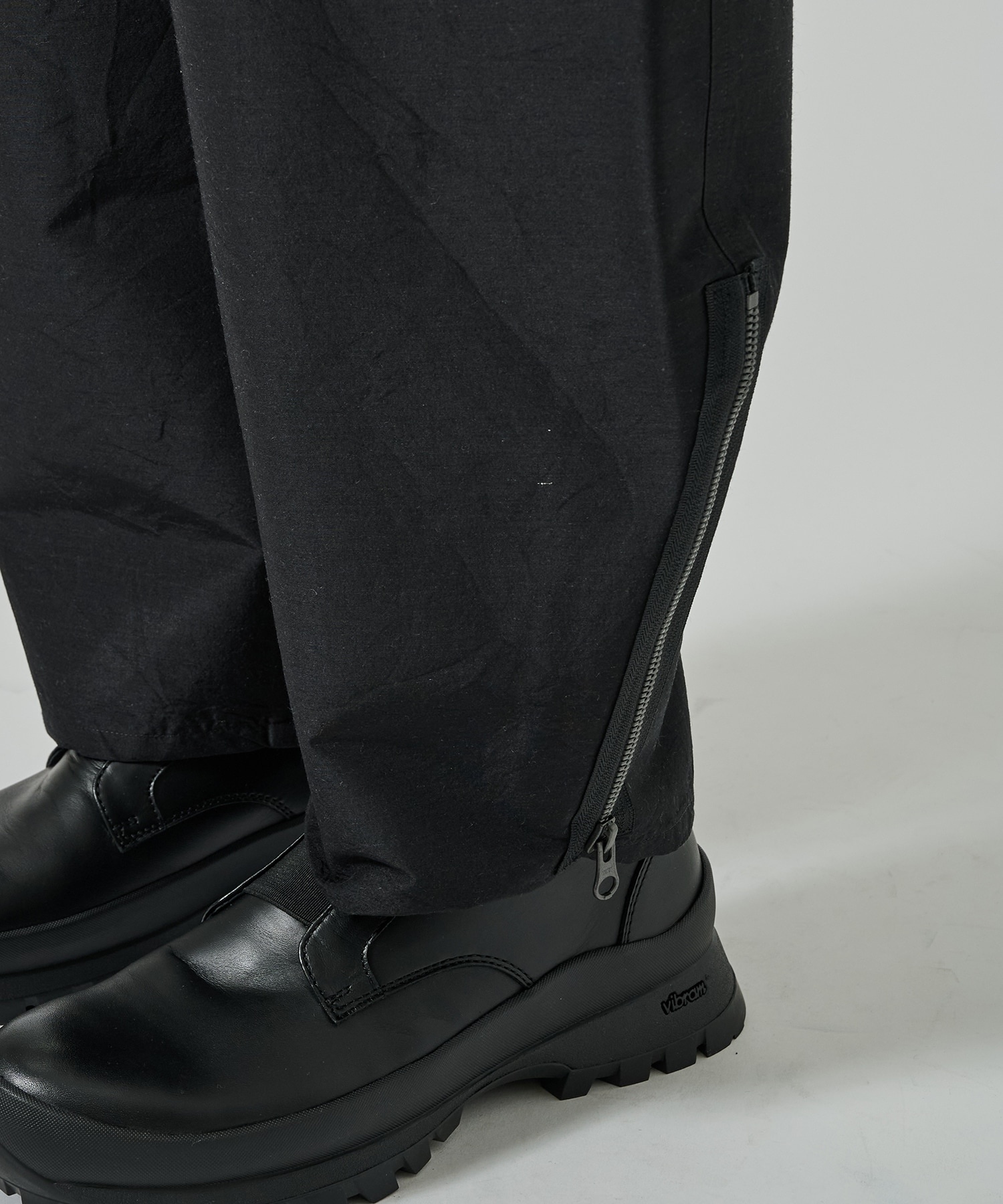 ウールシルク高密度タイプライター / アジャスタブルヘムイージーワイドパンツ, Chambray Black MARKAWARE/marka