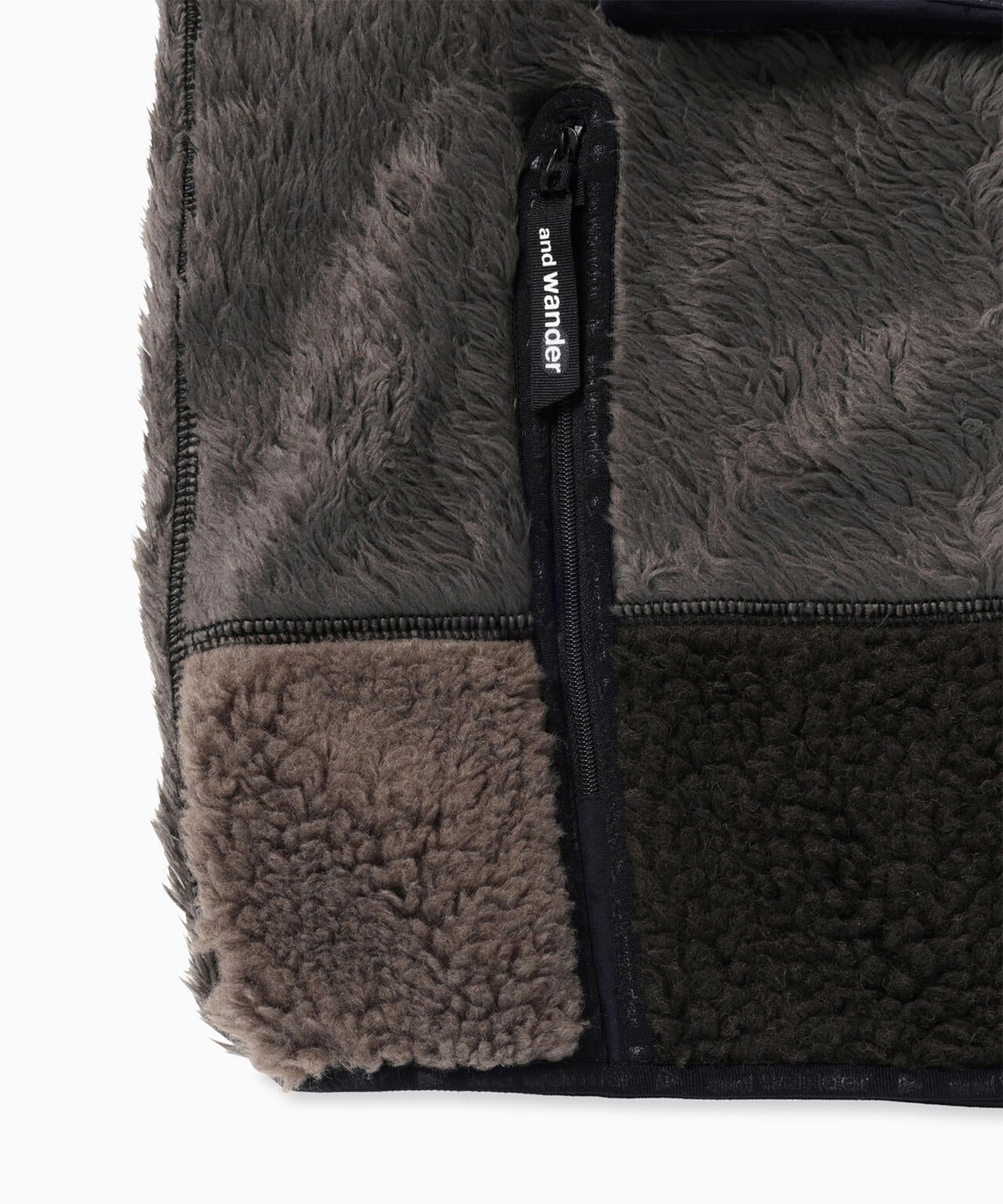 Mix boa jacket and wander