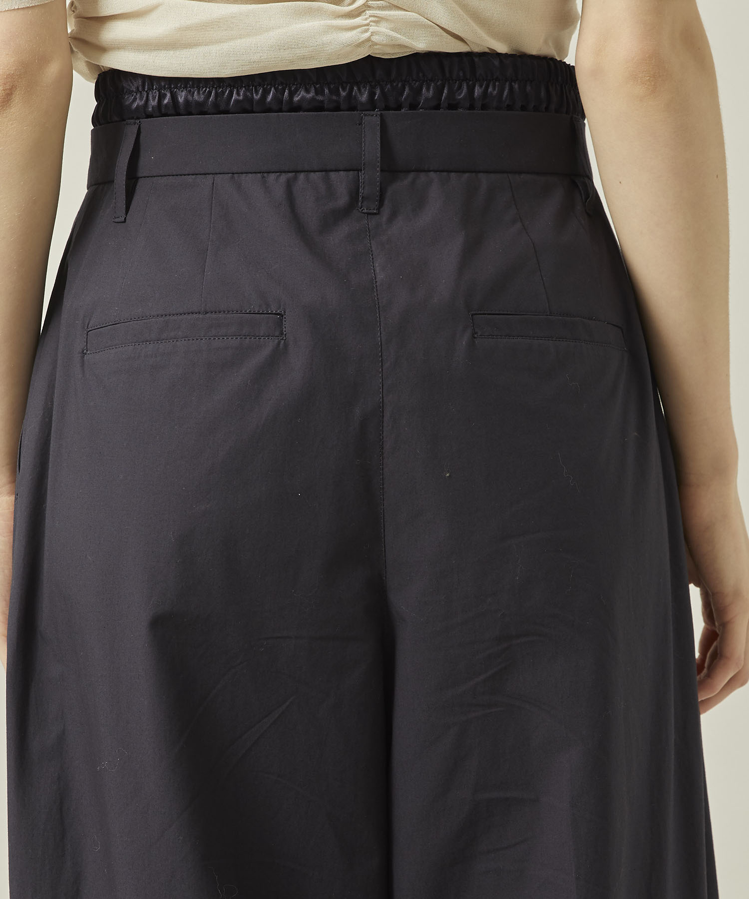 Wベルトタックボリュームパンツ MATURED