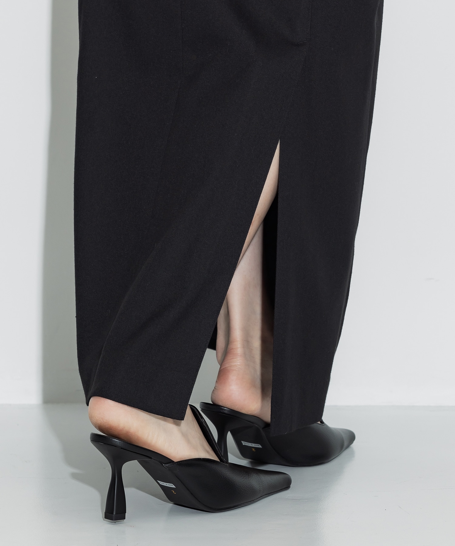 Side Vents Pencil Skirt STUDIOUS