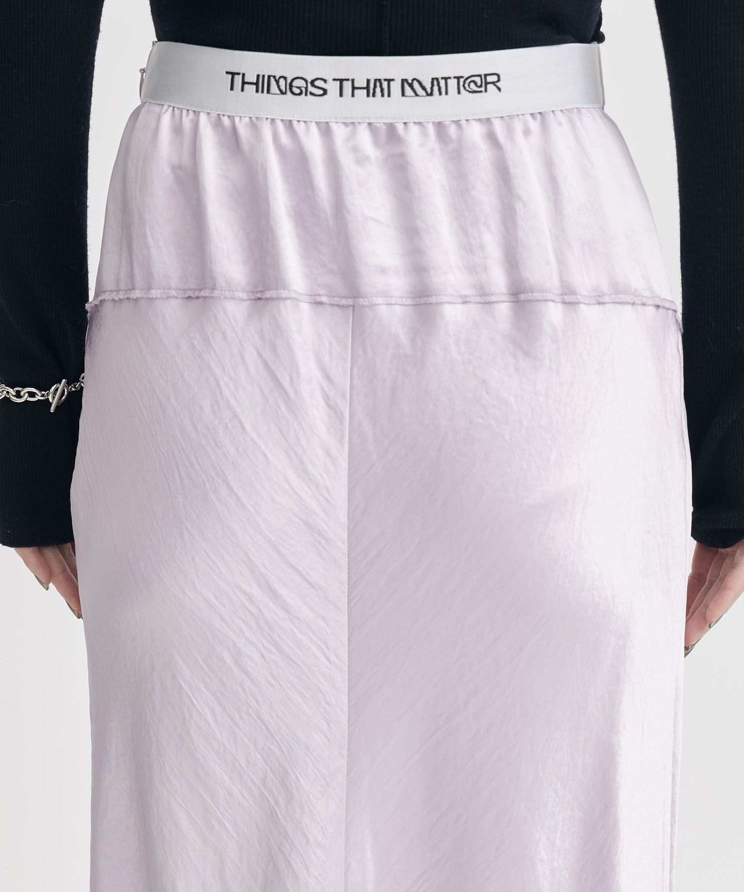 BACK SLIT ACETATE SATIN MAXI SKIRT THINGS THAT MATTER