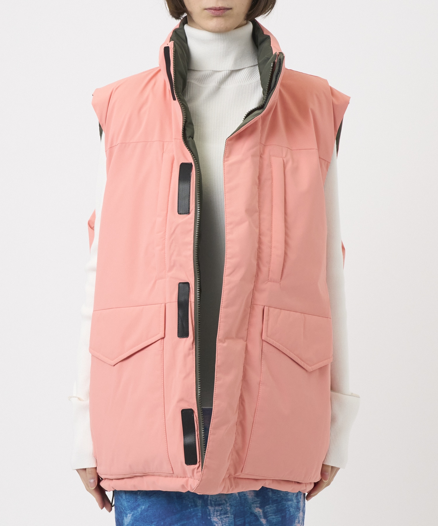 REVERSIBLE DOWN VEST 