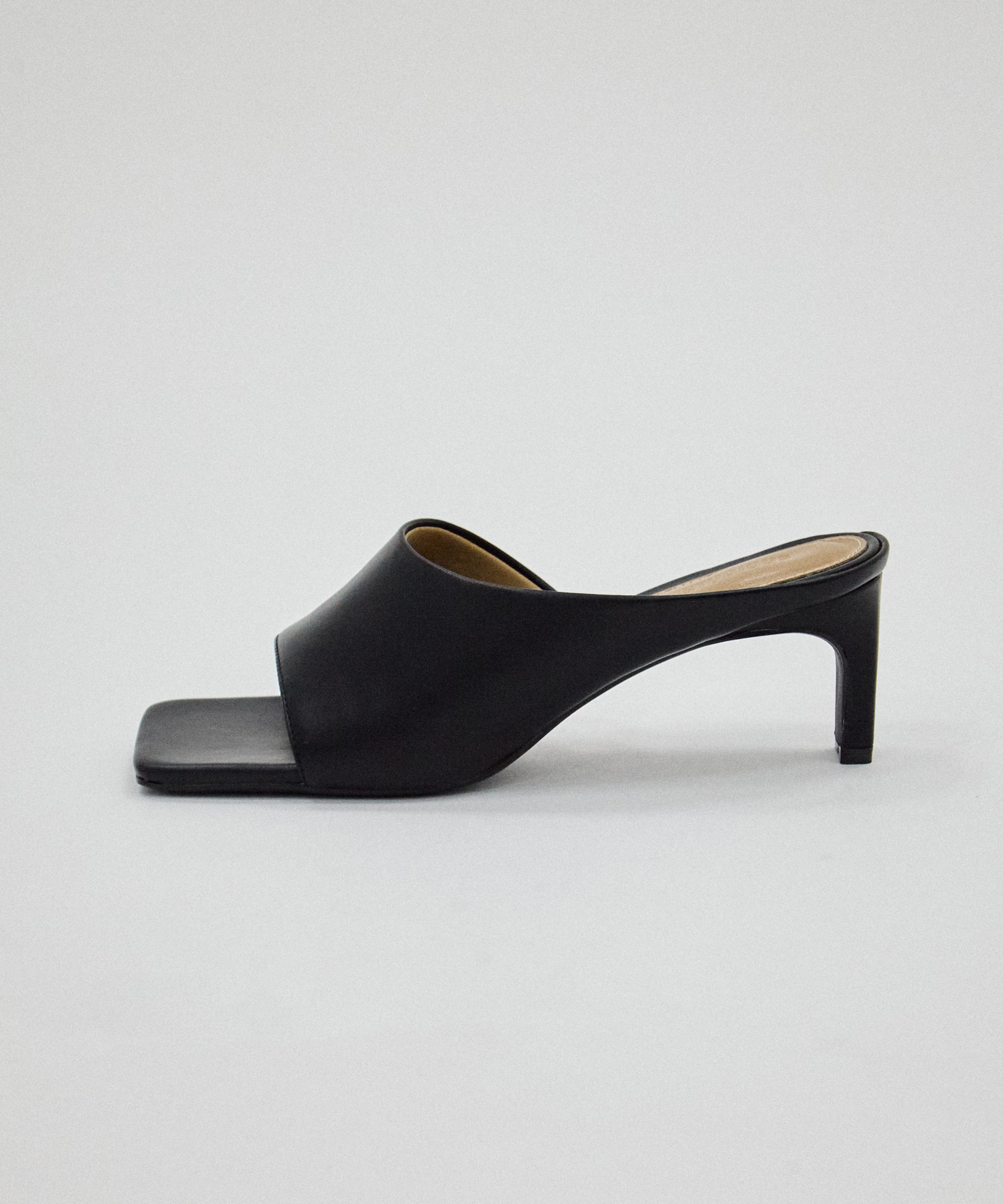 Square Toe Mule STUDIOUS