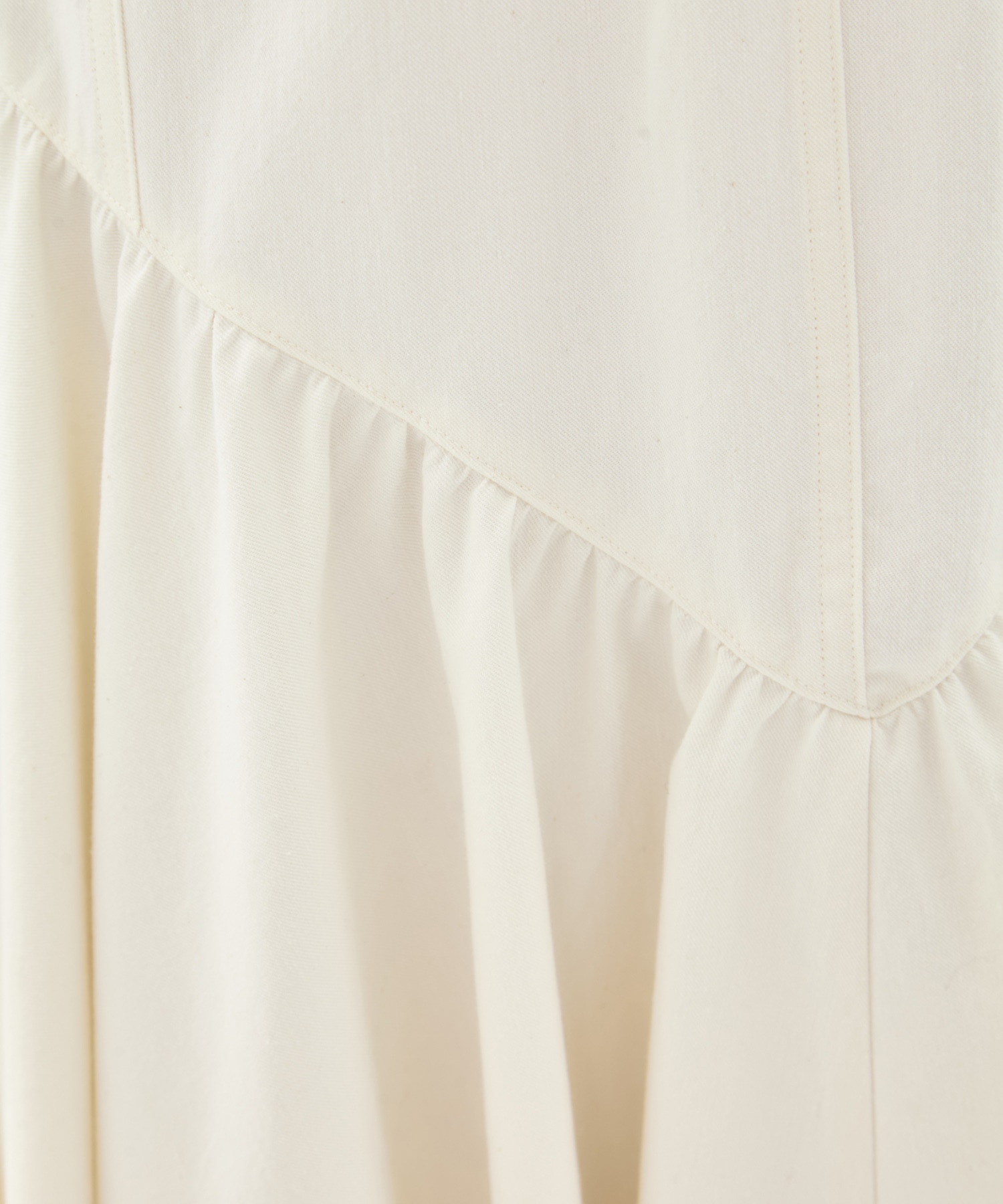 Pierina skirt WH AKIRANAKA