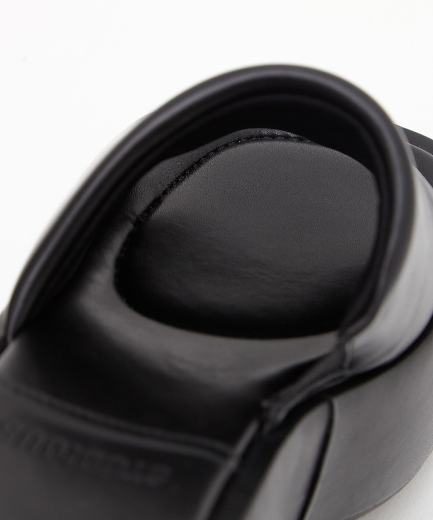 Soft Leather Padded Sandals STUDIOUS