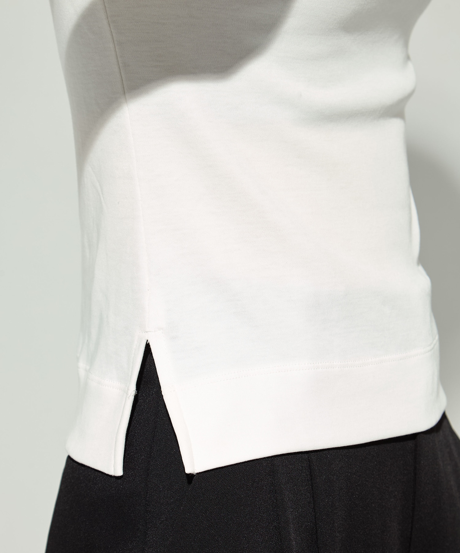 Luxury Smooth Boat Neck Tee STUDIOUS