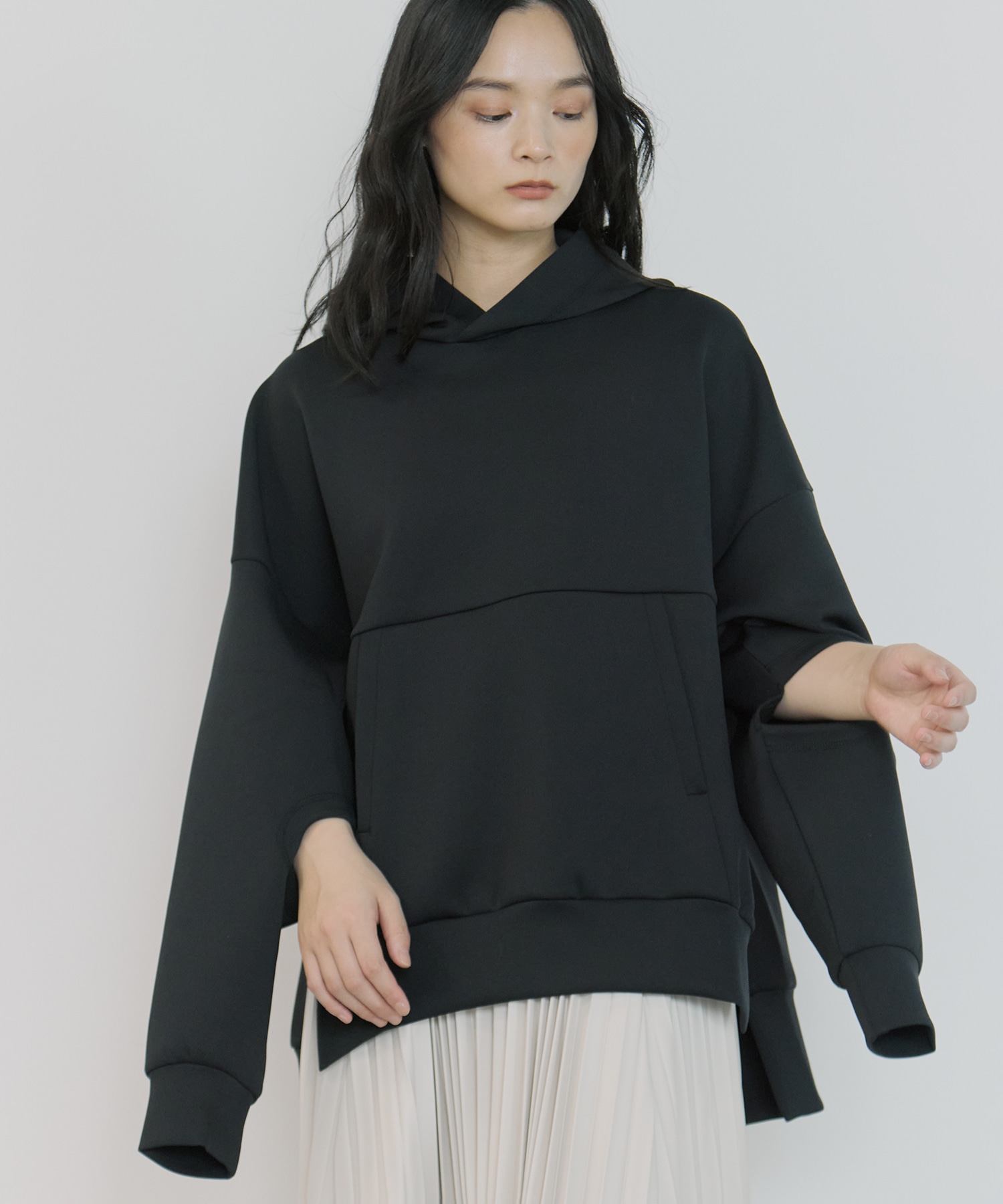 Big Silhouette Hoodie UJOH