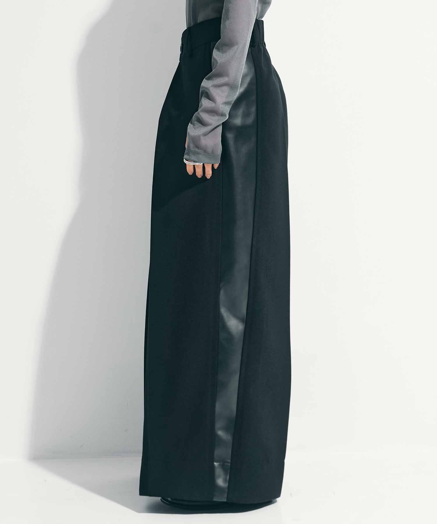 Side Leather Flare Trousers STUDIOUS