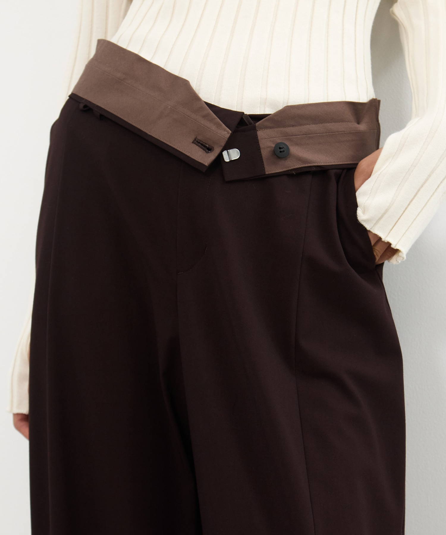 Soft Barrel Leg Cargo Trousers 