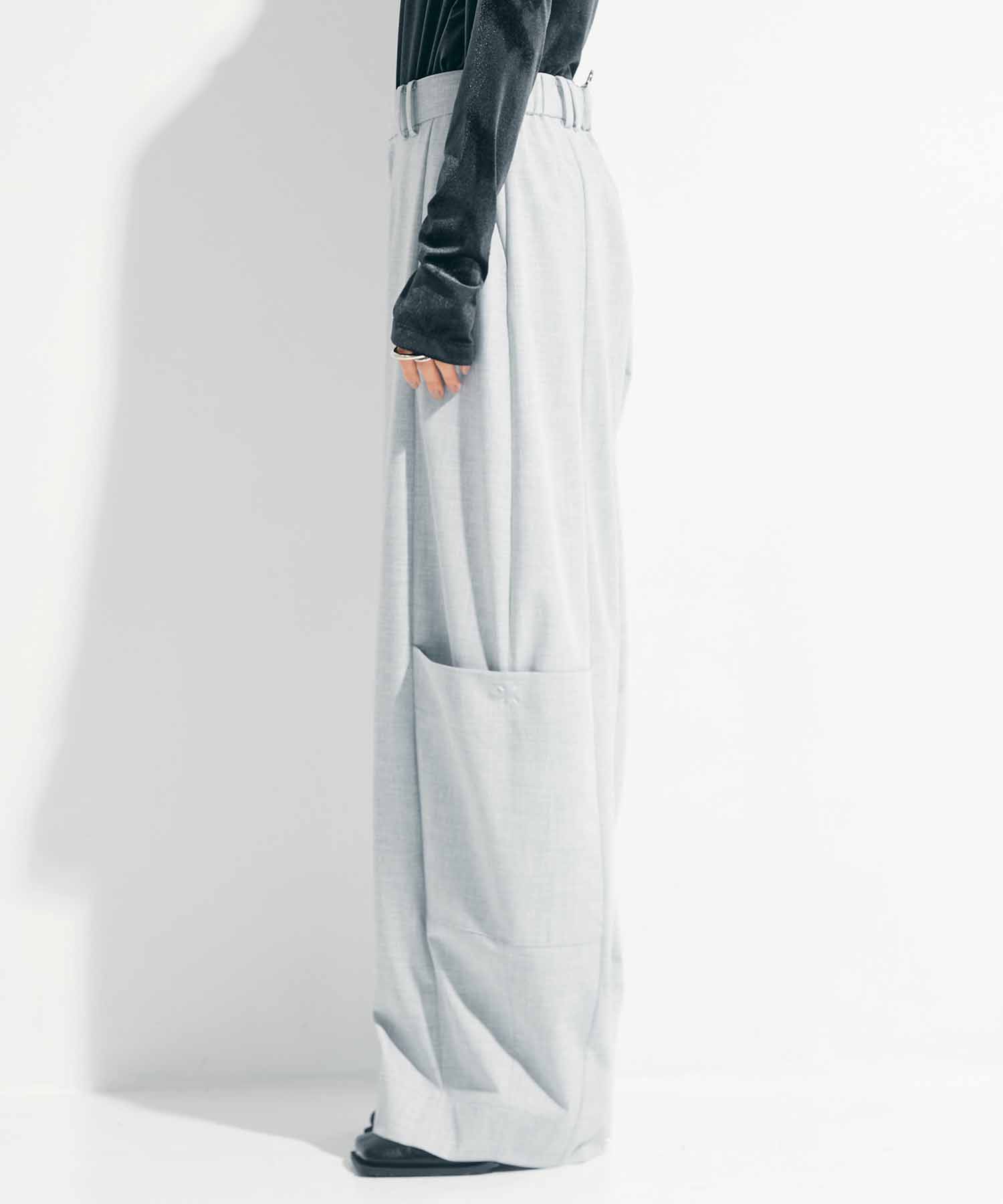 Soft Barrel Leg Cargo Trousers STUDIOUS