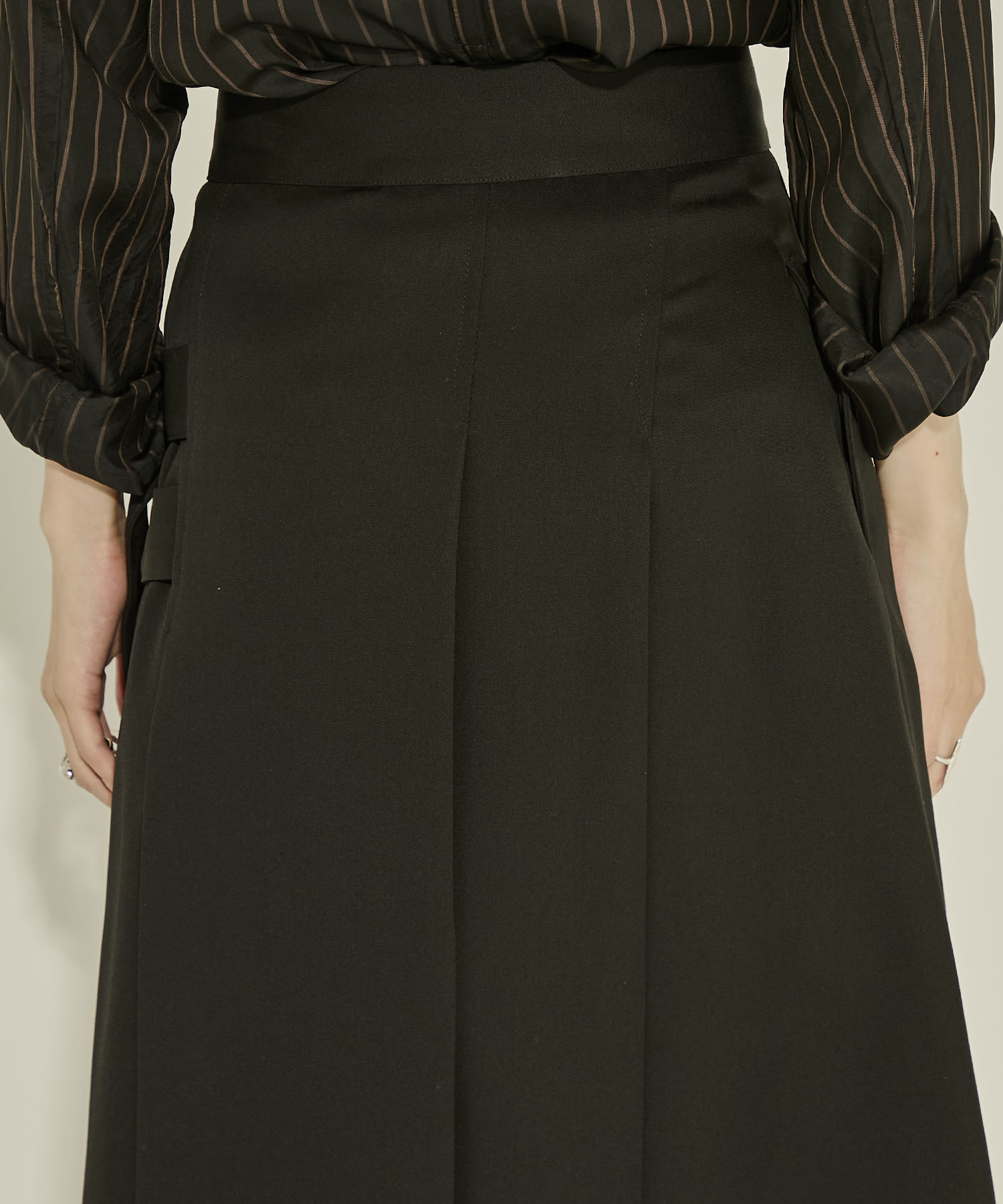 Double Belt Pleats SKT UJOH
