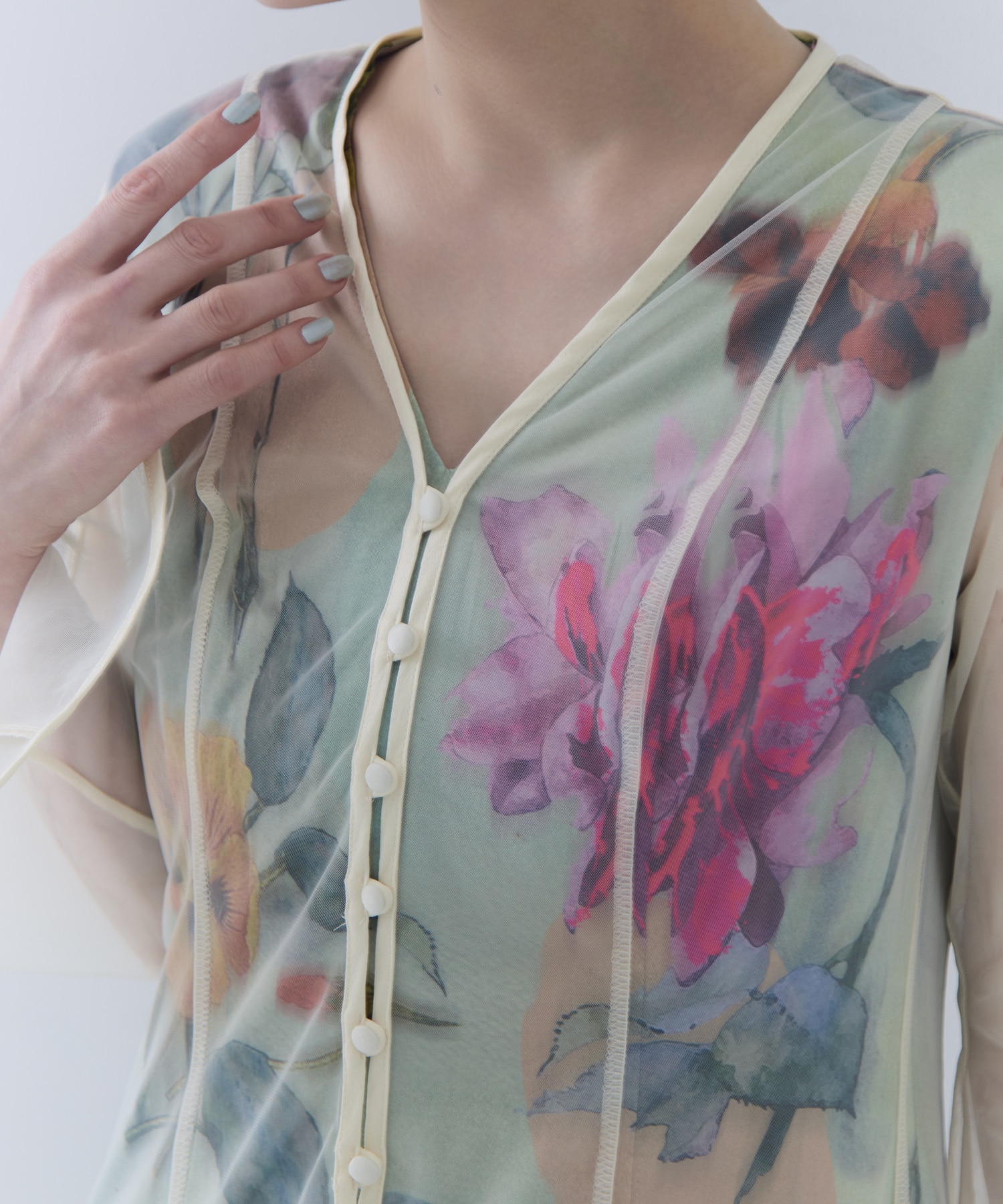 UND GRACE CHIFFON VEIL DRESS AMERI