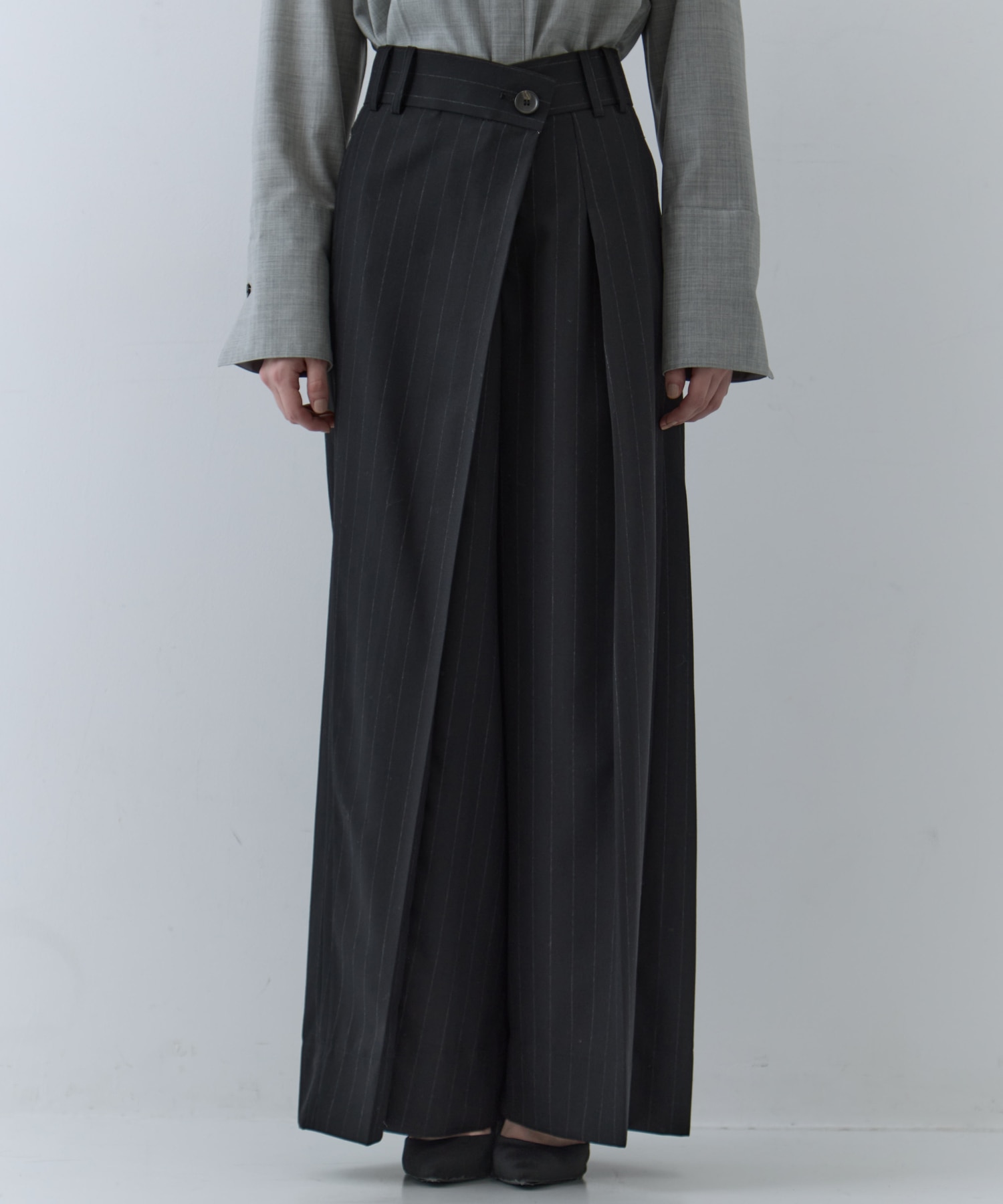 Asymmetric Tucked Flare Trousers STUDIOUS