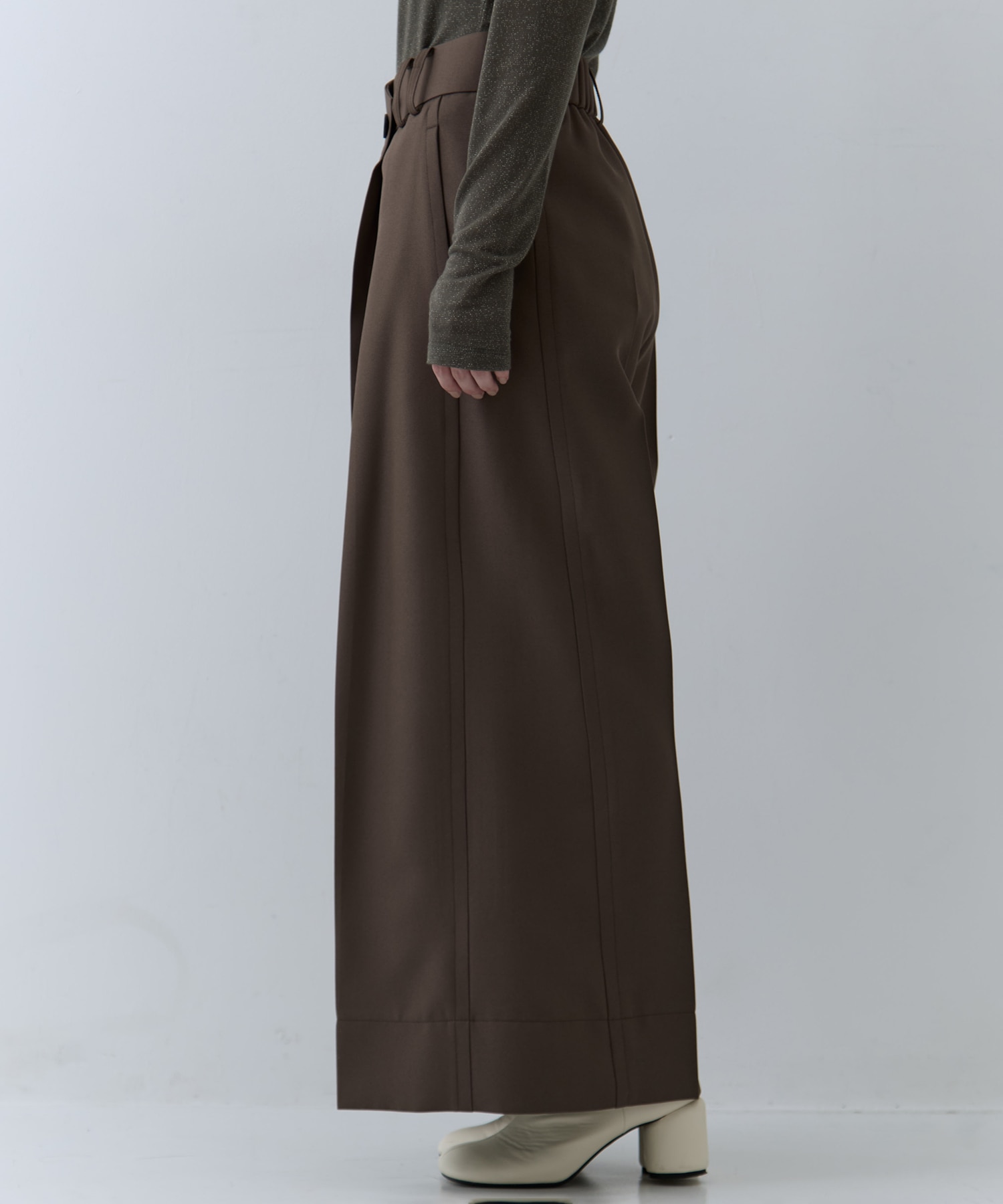 Asymmetric Tucked Flare Trousers STUDIOUS