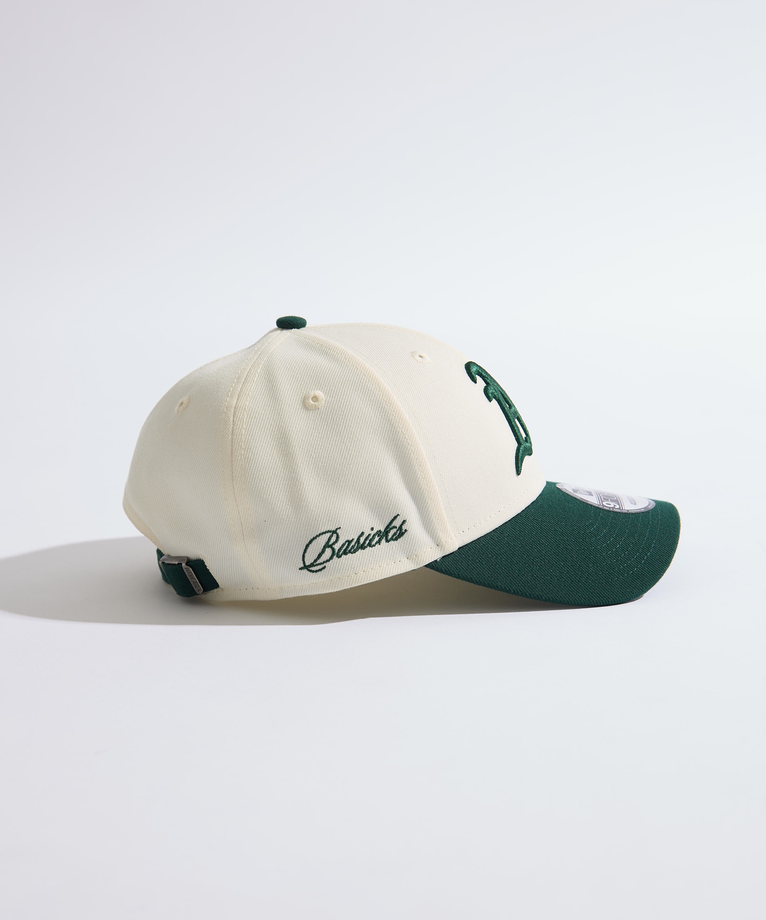 x Newera Athletics Cap BASICKS