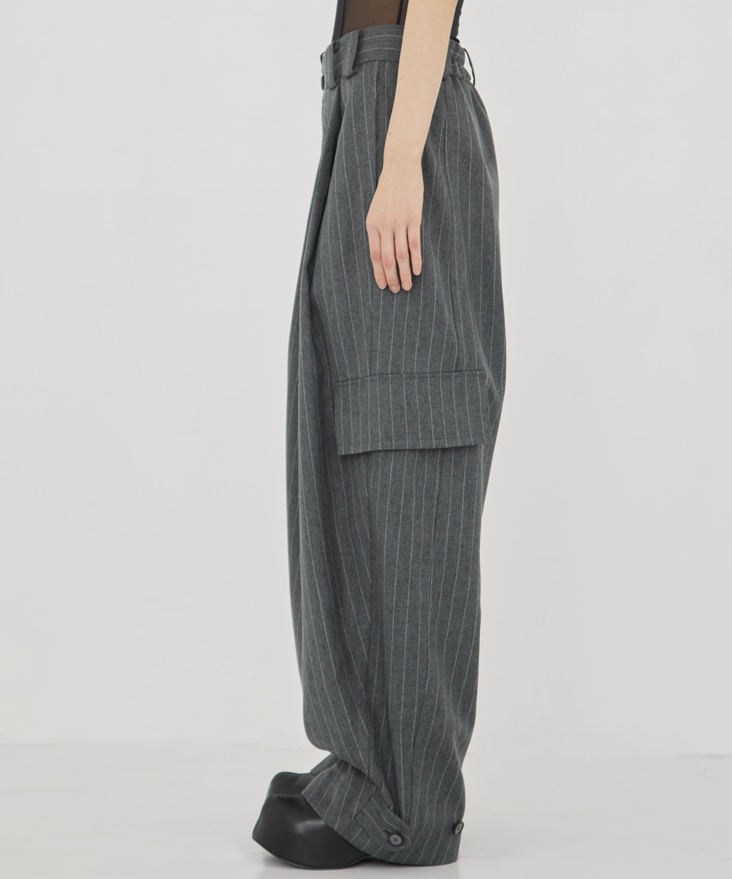 Barrel Leg Cargo Trousers STUDIOUS