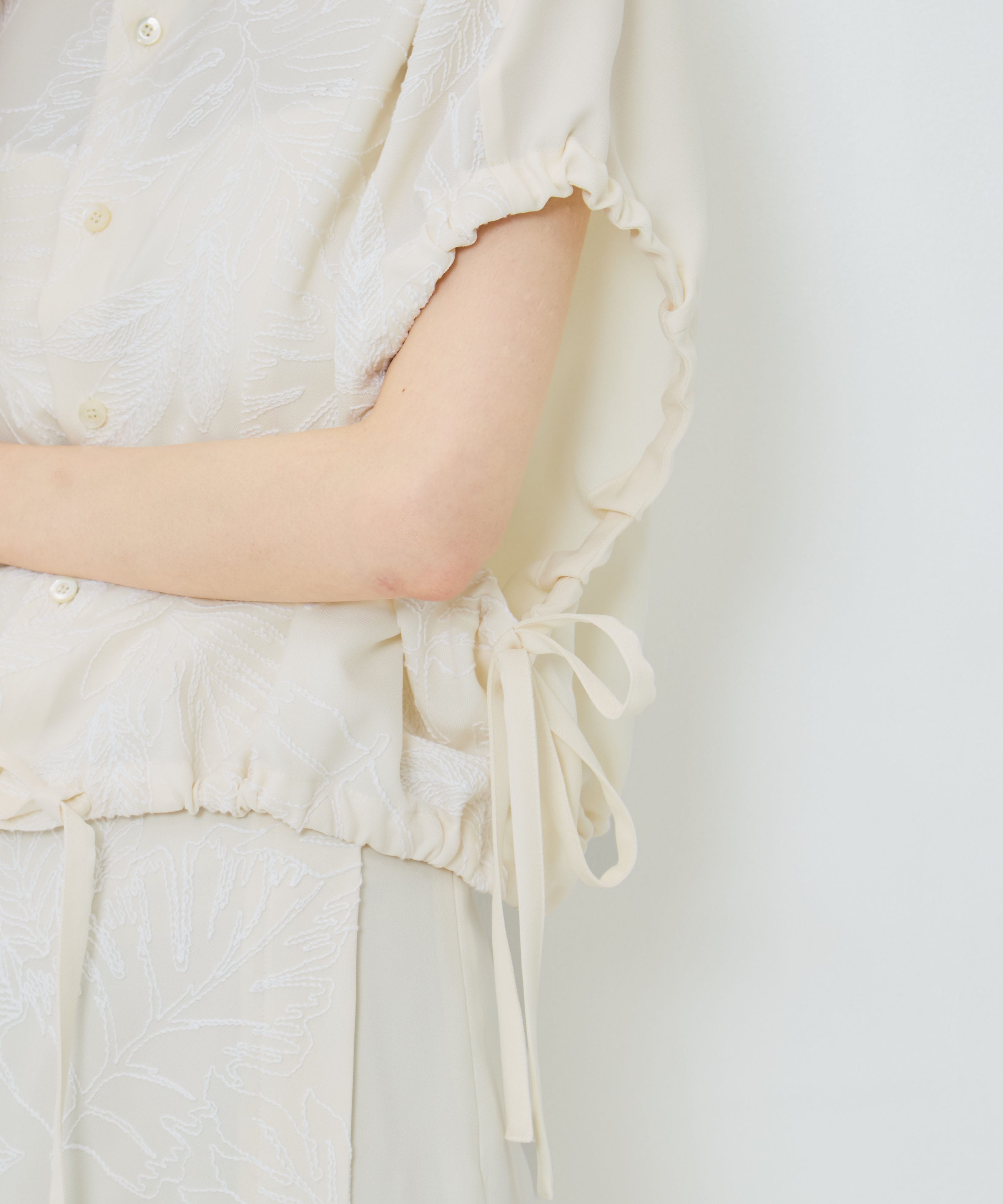 別注 FLOWER LACE GATHER SLEEVE SHIRT UJOH