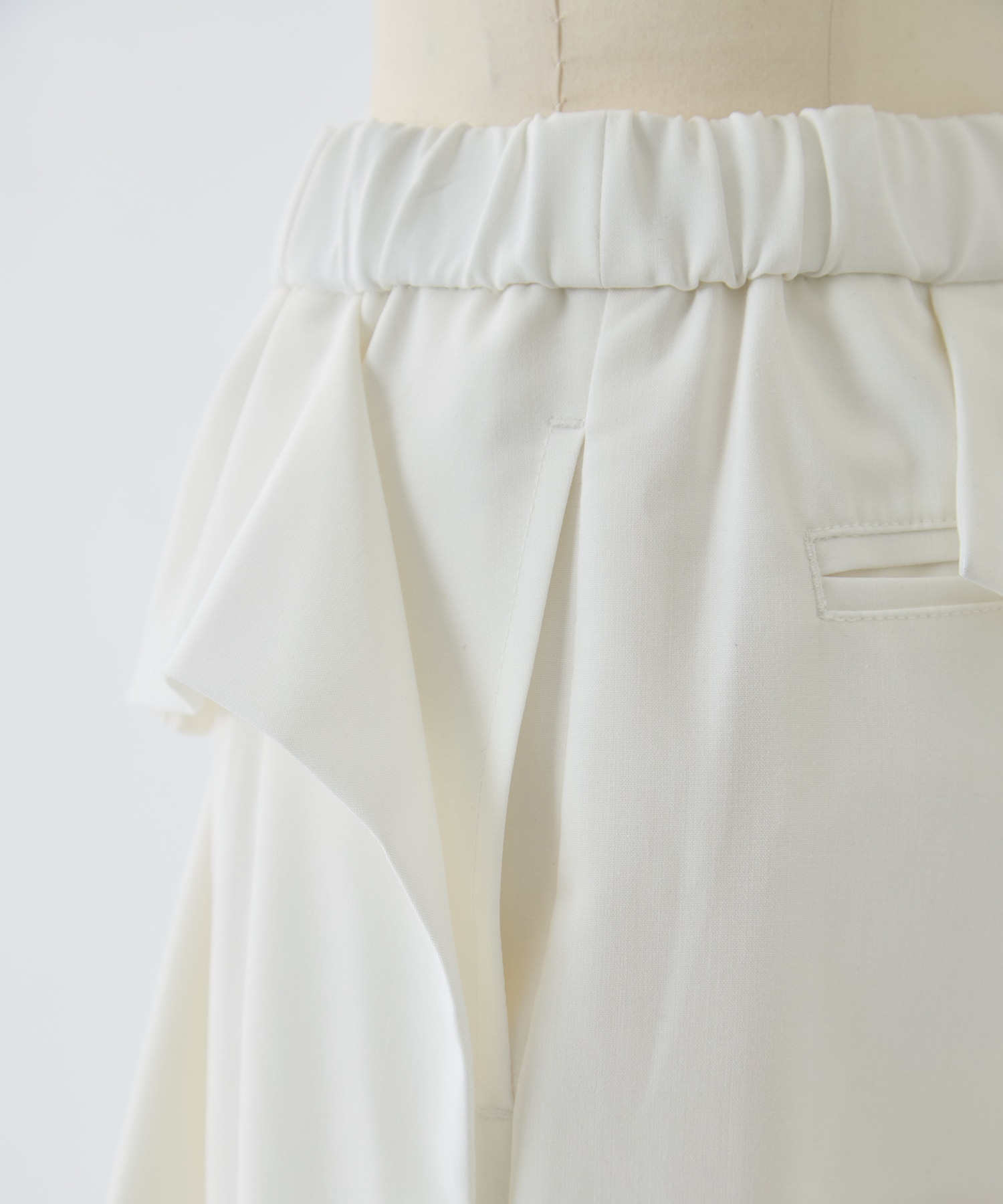 別注 RUFFLE PANTS TAAKK