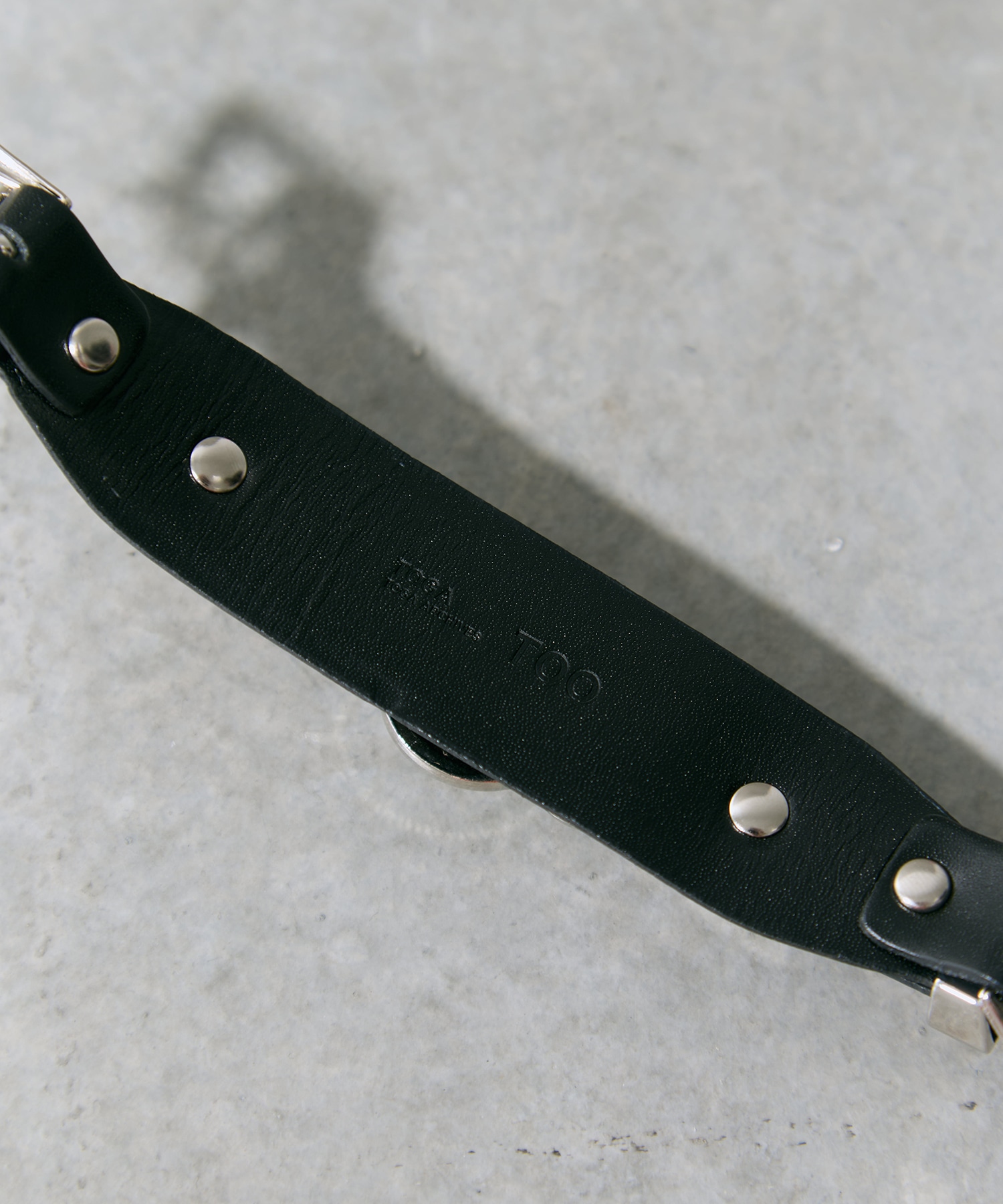 Double buckle concho bangle TOGA